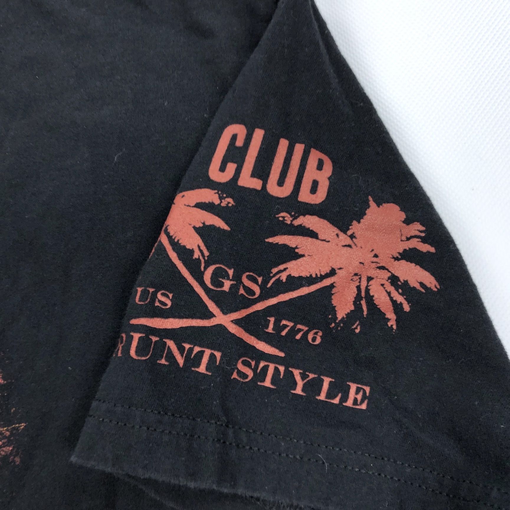 Vintage Grunt Style Men's L Black RED Sunset Helicopter Graphic T-Shirt Cotton Crew Shirt Size US L / EU 52-54 / 3 - 3 Thumbnail