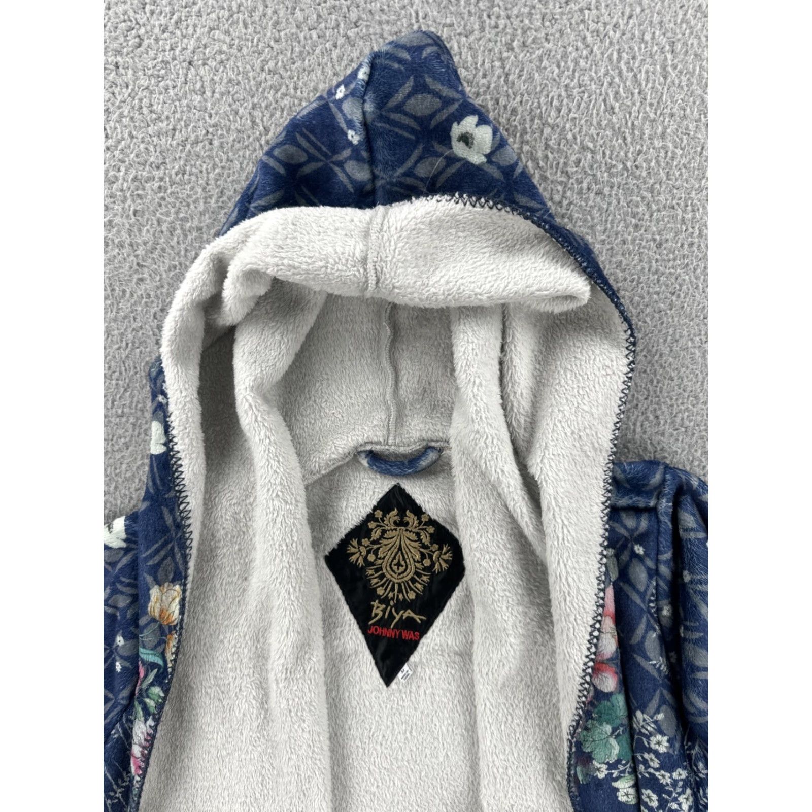 Johnny Was Johnny Was Womens Medium Blue Floral Biya Sherpa Fleece Jacket Pockets Jacket Kimono Floral Blue Pockets Womens M Size M / US 6-8 / IT 42-44 - 5 Thumbnail