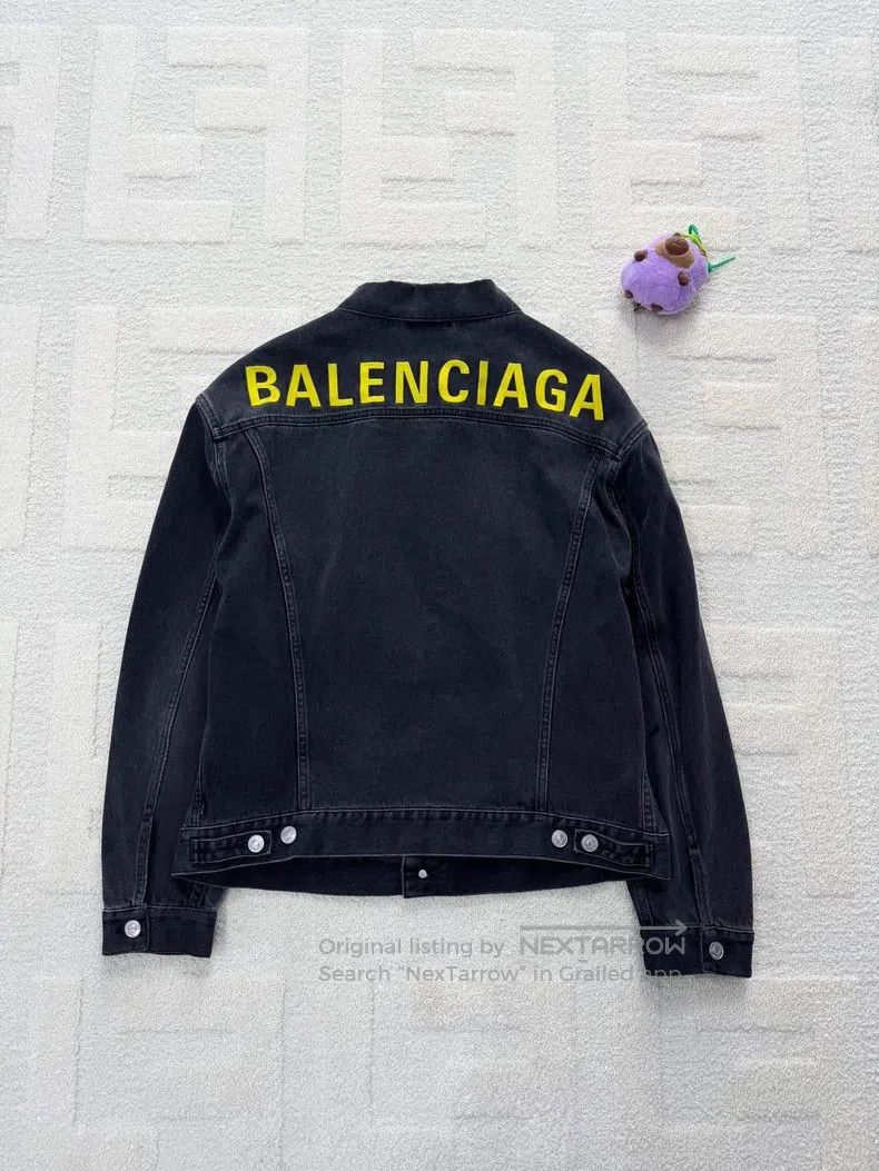Balenciaga Balenciaga Denim jacket with yellow embroidery letter logo Size US S / EU 44-46 / 1 - 2 Thumbnail