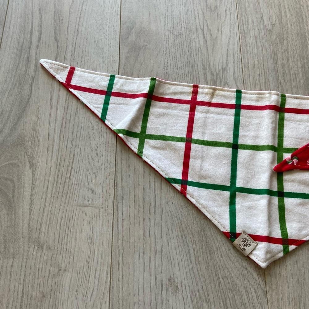 Designer Wild Woof Wear White Christmas Plaid Dog Bandana Size ONE SIZE - 5 Thumbnail