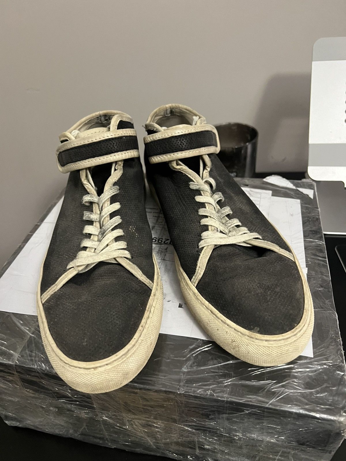 Common Projects Achiles Velcro Strap in Black Size US 11 / EU 44 - 1 Thumbnail