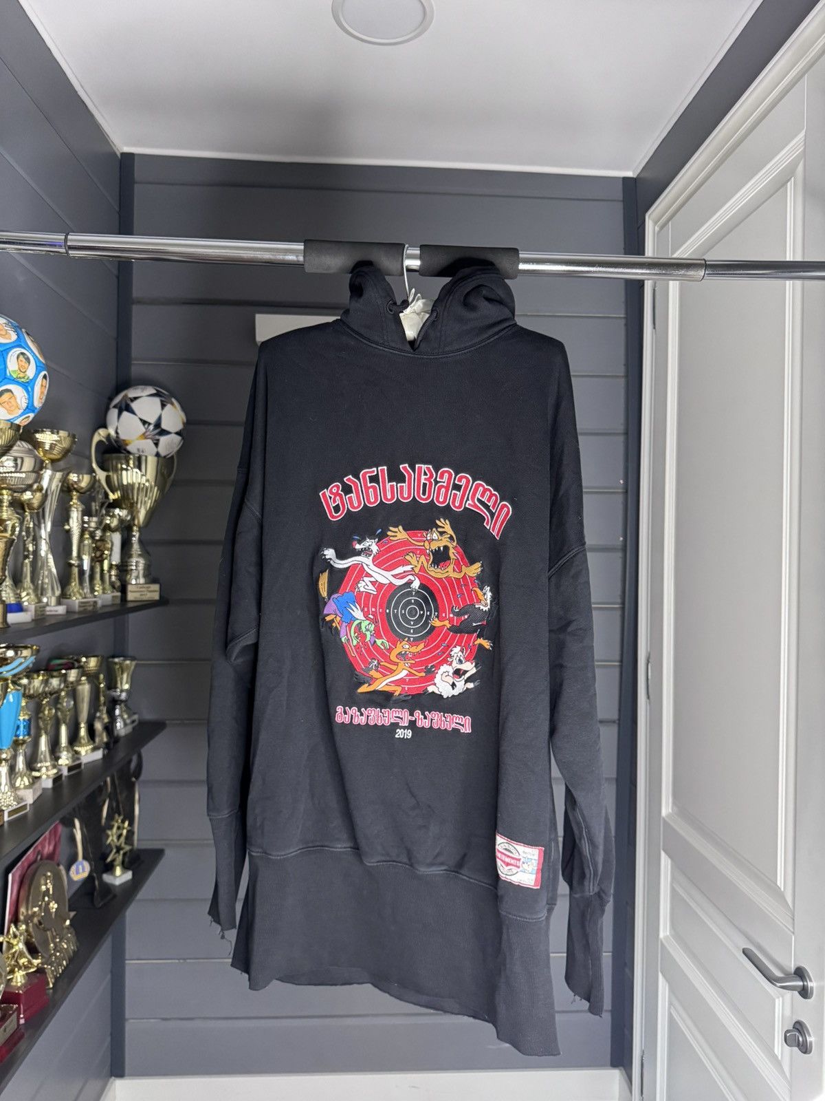 Vetements カートゥーンTシャツ 2019年 ブラック Vetements Cartoon T Shirt | Grailed