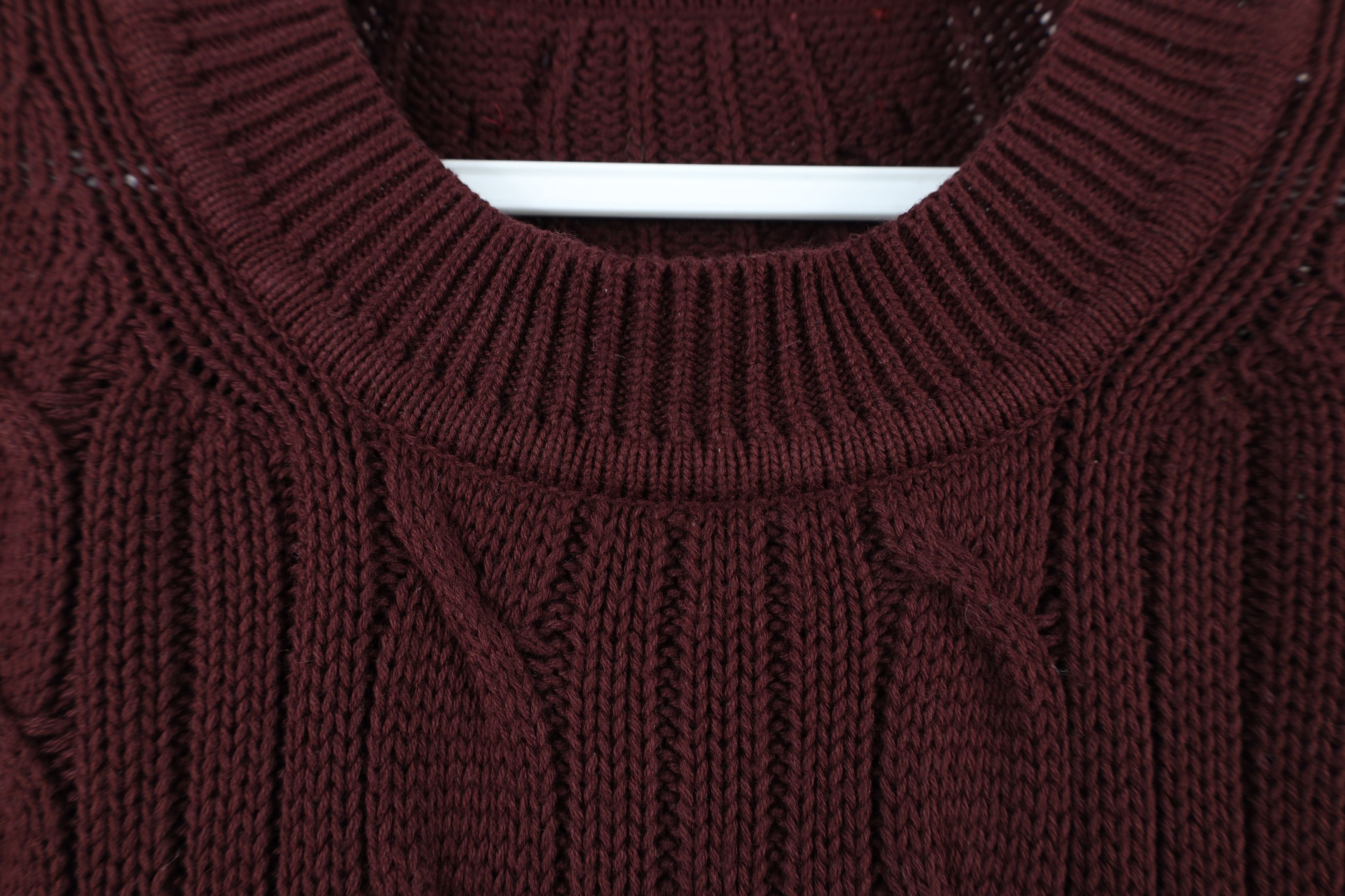 Vintage Vintage 90s Streetwear Ribbed Cable Knit Sweater Burgundy Size US L / EU 52-54 / 3 - 7 Thumbnail
