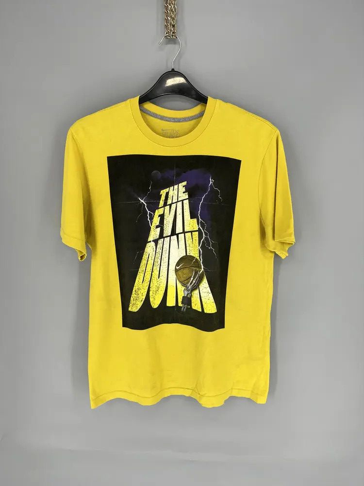 Other Vintage Nike NBA Swoosh Logo Tee Travis Scott Style Size US L / EU 52-54 / 3 - 1 Thumbnail