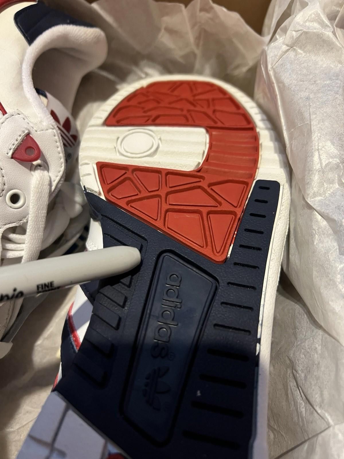 Adidas adidas ATTITUDE LO 147058 US11 Size US 11 / EU 44 - 8 Thumbnail