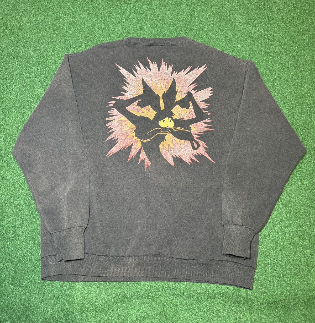 Vintage × Warner Bros 90s Wile E Coyote This Shirt With Self Destruct Sweatshirt Size US XL / EU 56 / 4 - 4 Thumbnail