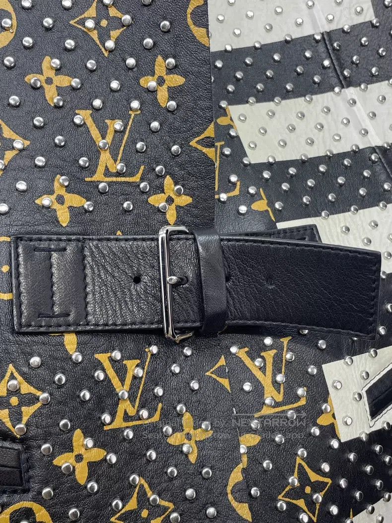 Louis Vuitton Louis Vuitton Presbyopic studded sheepskin waistcoat vest Size XS / US 0-2 / IT 36-38 - 6 Thumbnail