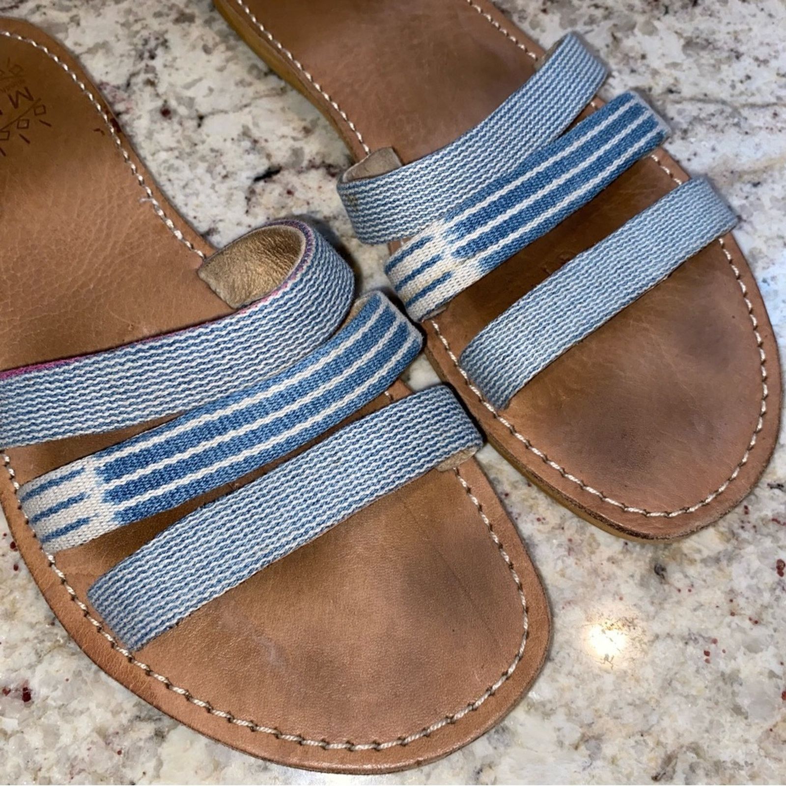 Mindseeker MINDA $88 Sea Current Sandal Size US 10 EU 41 EUC Size US 10 / IT 40 - 3 Thumbnail