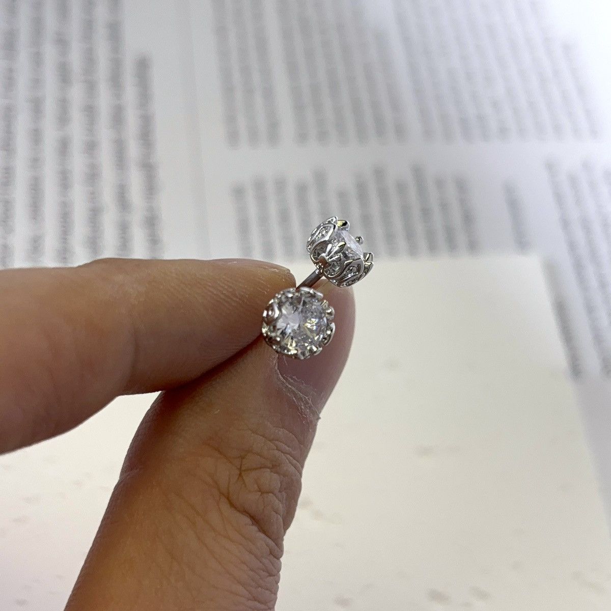 Other Stainless Steel Retro Vintage CZ Screw-Back Stud Earrings Size ONE SIZE - 5 Thumbnail