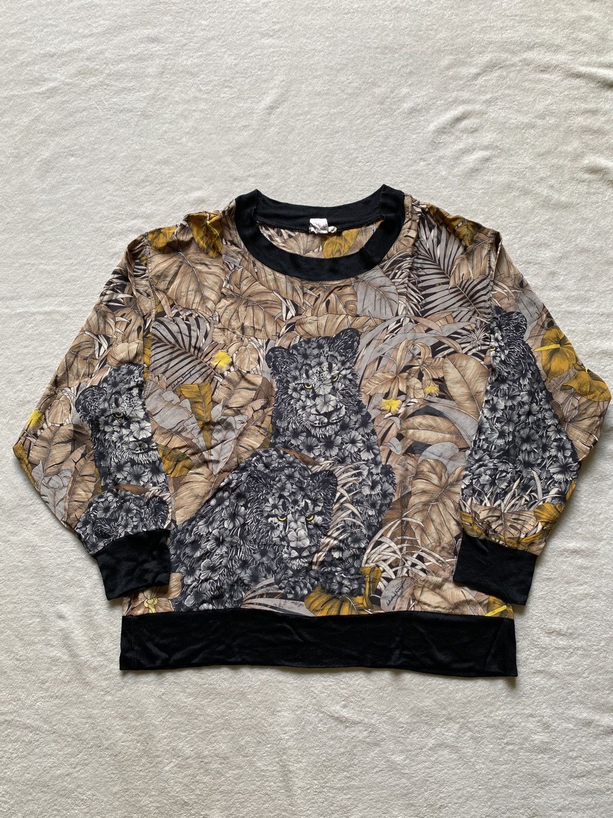 Salvatore Ferragamo Vintage Salvatore Ferragamo Silk Over Tiger Print Size US L / EU 52-54 / 3 - 1 Thumbnail