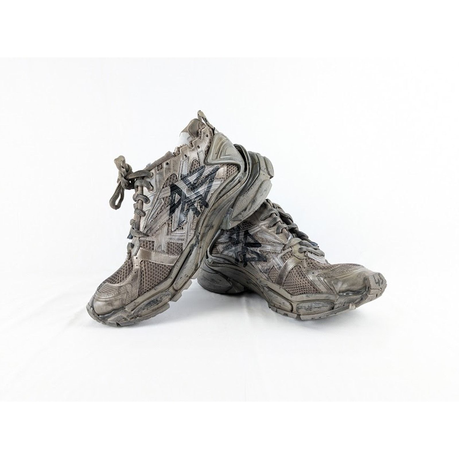 Balenciaga o1rshd1 Monocolor Graffiti Mesh Runner in Dark Taupe/Black Size US 13 / EU 46 - 6 Thumbnail