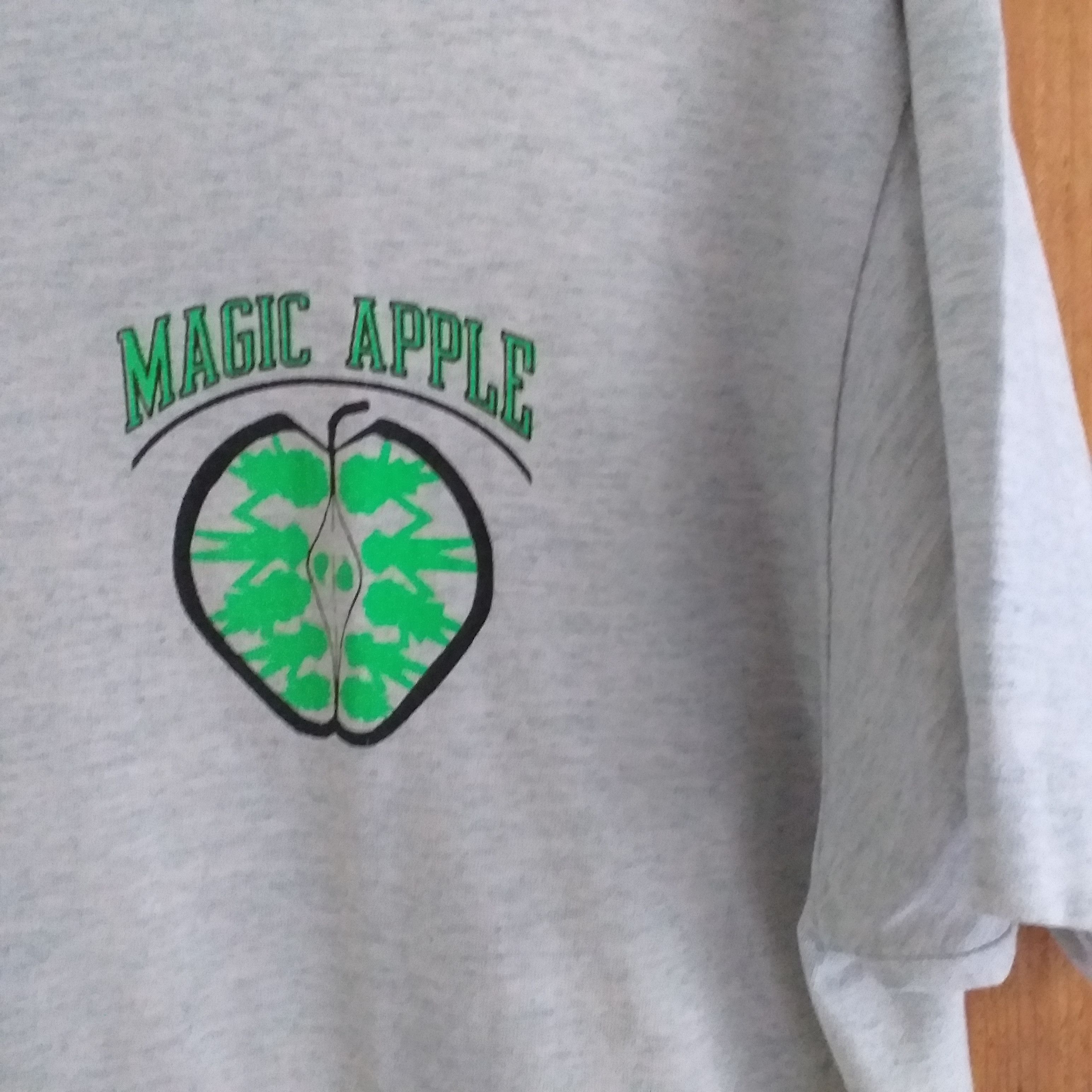 Vintage Vintage Screen stars Magic Apple Rare T shirt Size US XL / EU 56 / 4 - 3 Thumbnail