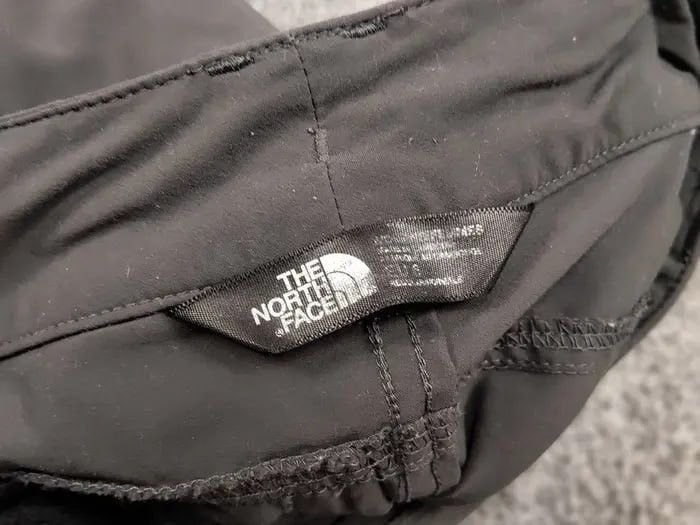 The North Face Vintage The North Face Cargo Track Hiking Zip Pants Y2K Size US 32 / EU 48 - 19 Thumbnail