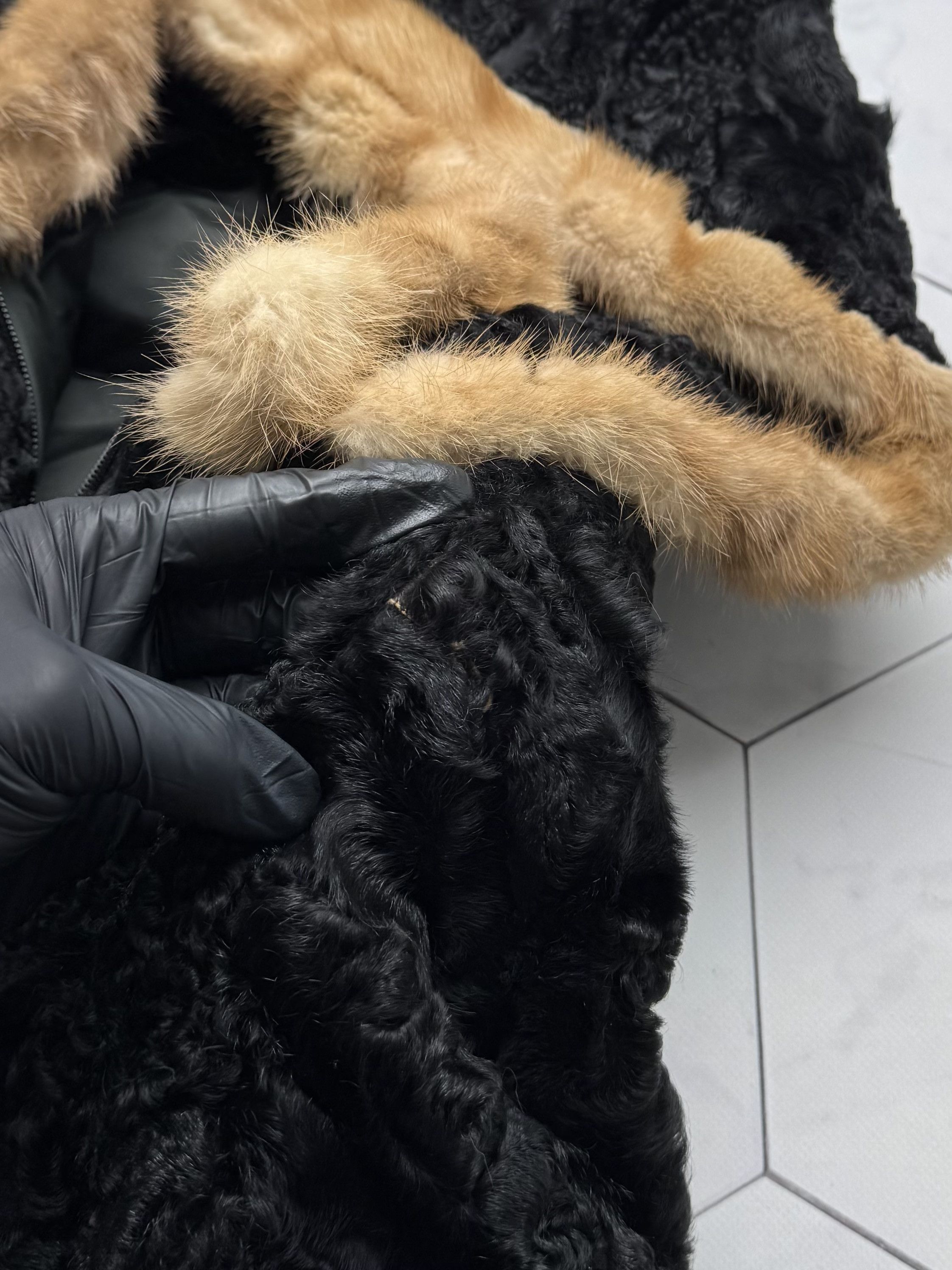 Vintage Vintage Real Fur Hooded Coat Size L / US 10 / IT 46 - 10 Thumbnail