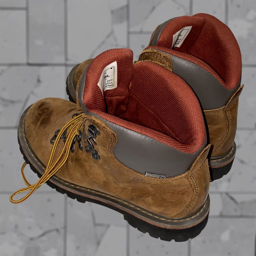 Vintage VINTAGE Cabela's Trail Hiking Boots Mens 6.5M Brown Leather Waterproof 84-3239 Size US 7 / EU 40 - 1 Thumbnail