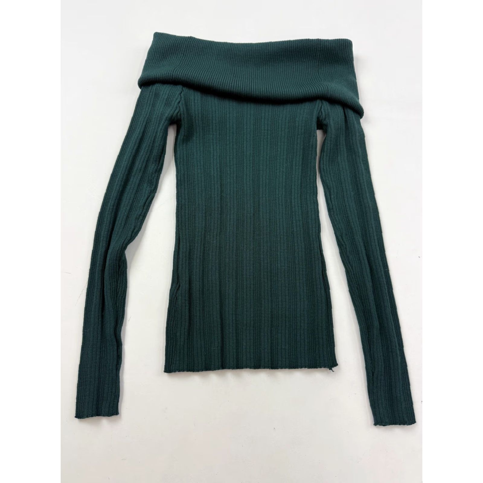 Vintage by & by Sweater Juniors Small Green Off Shoulder Knit Long Sleeve Slim Capable of Stretch Shirt? Size S / US 4 / IT 40 - 5 Thumbnail