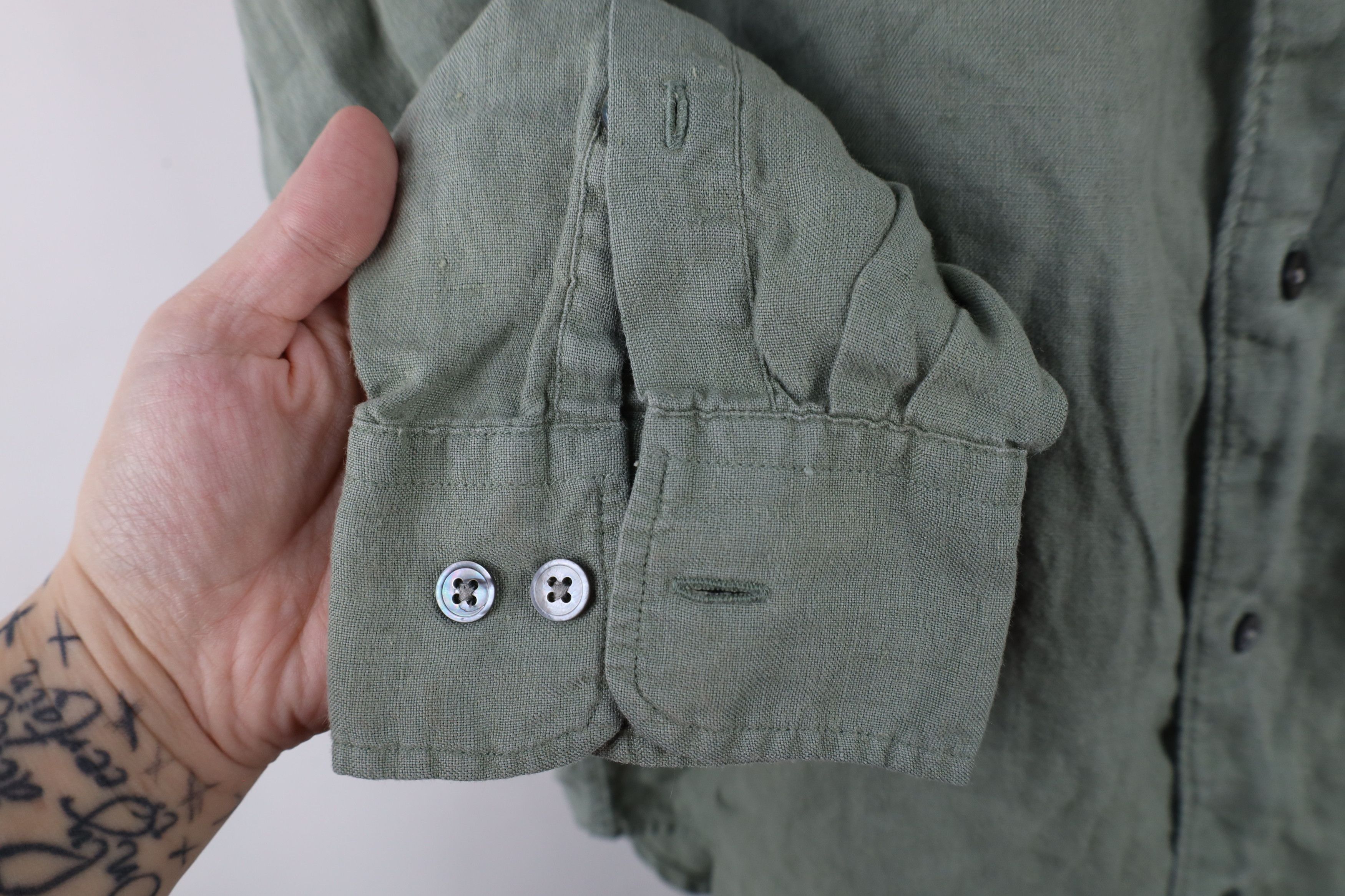 Banana Republic × Vintage Vintage Y2K 2001 Banana Republic Collared Button Shirt Green Size US L / EU 52-54 / 3 - 6 Thumbnail