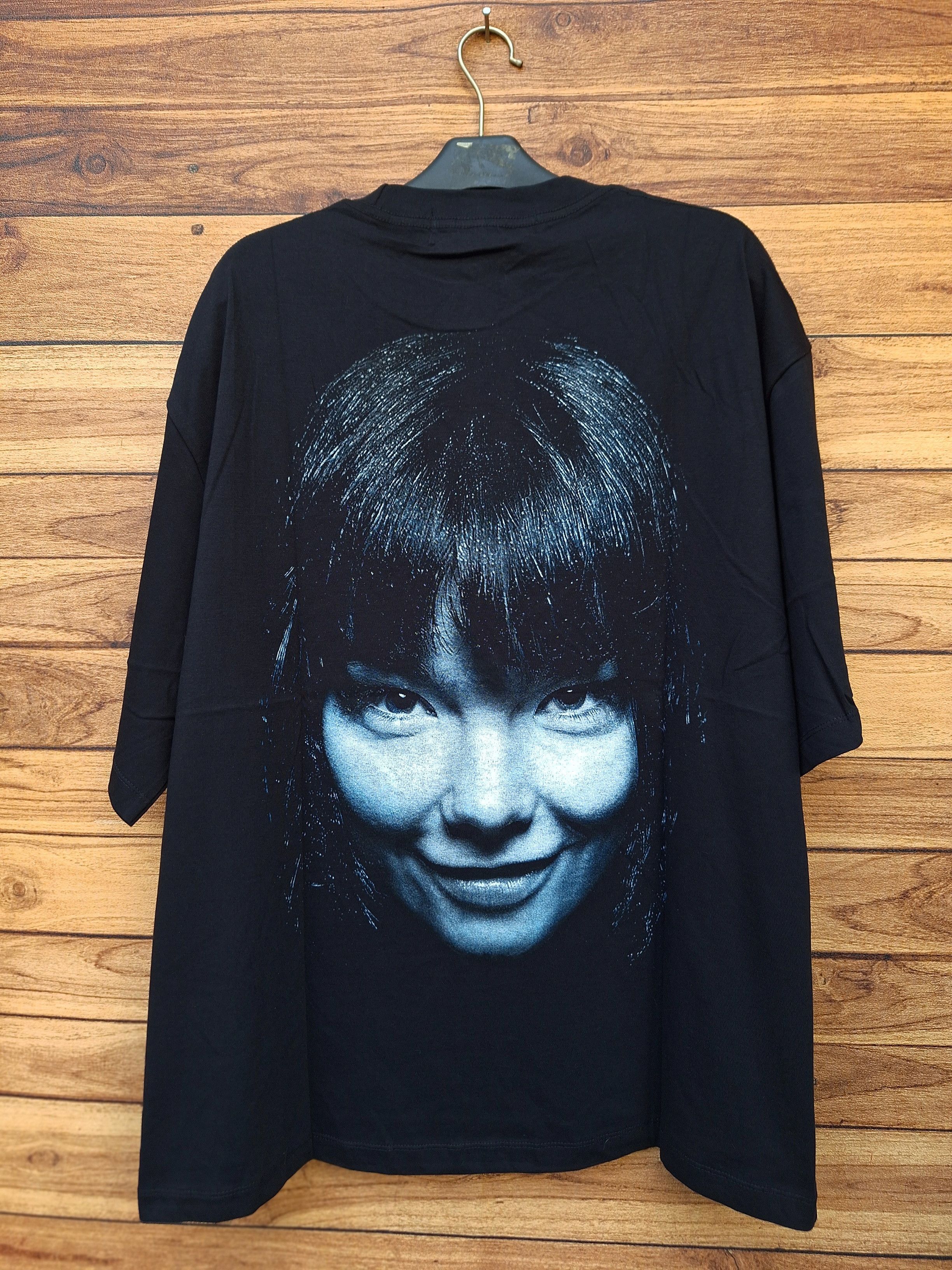 Japanese Brand 🔥RARE🔥 Bjork photo singer women graphic tee not sade Size US L / EU 52-54 / 3 - 2 Thumbnail