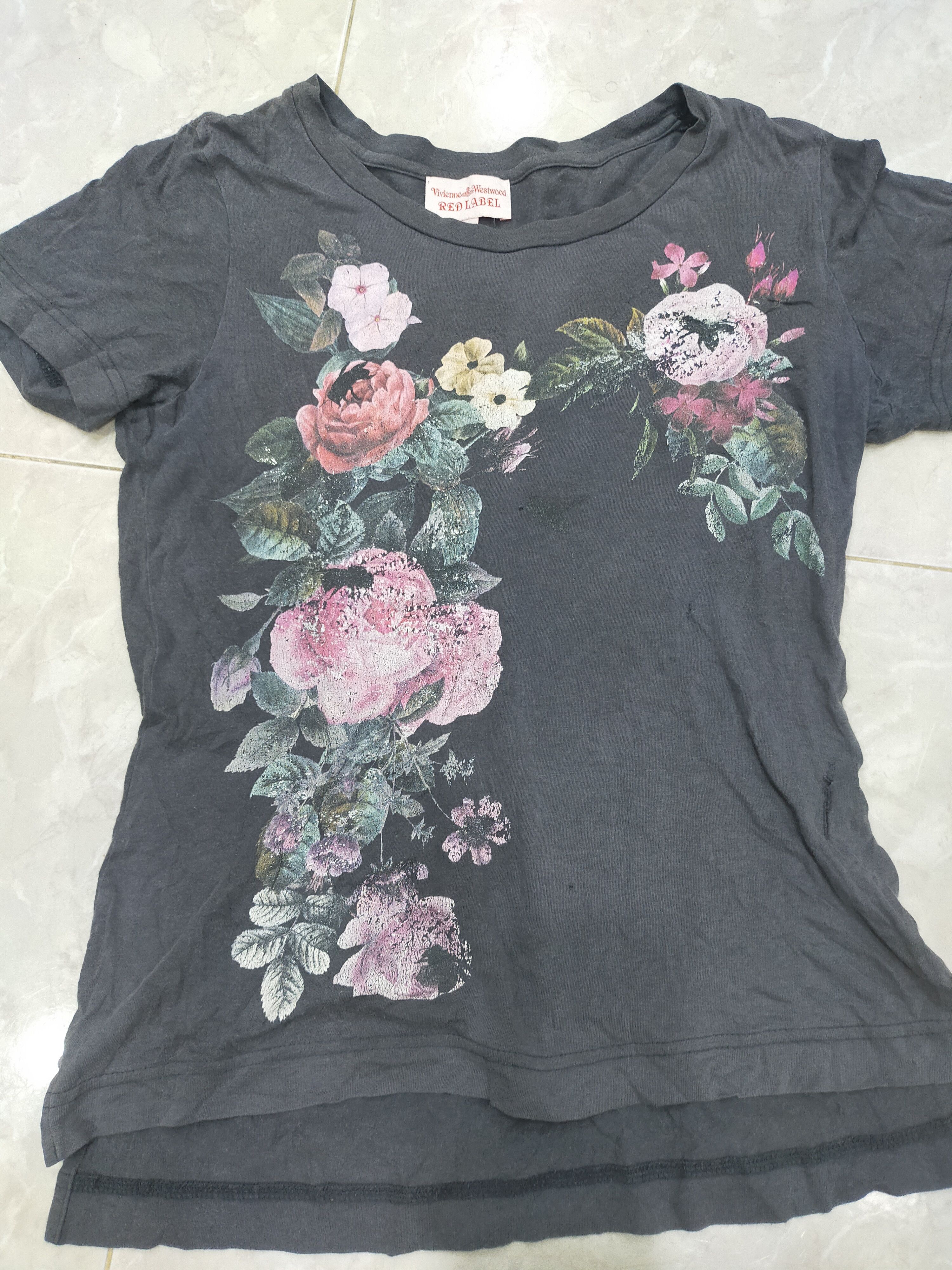 Designer × Vintage × Vivienne Westwood Vintage Vivienne Westwood Distressed Tee Size S / US 4 / IT 40 - 2 Thumbnail