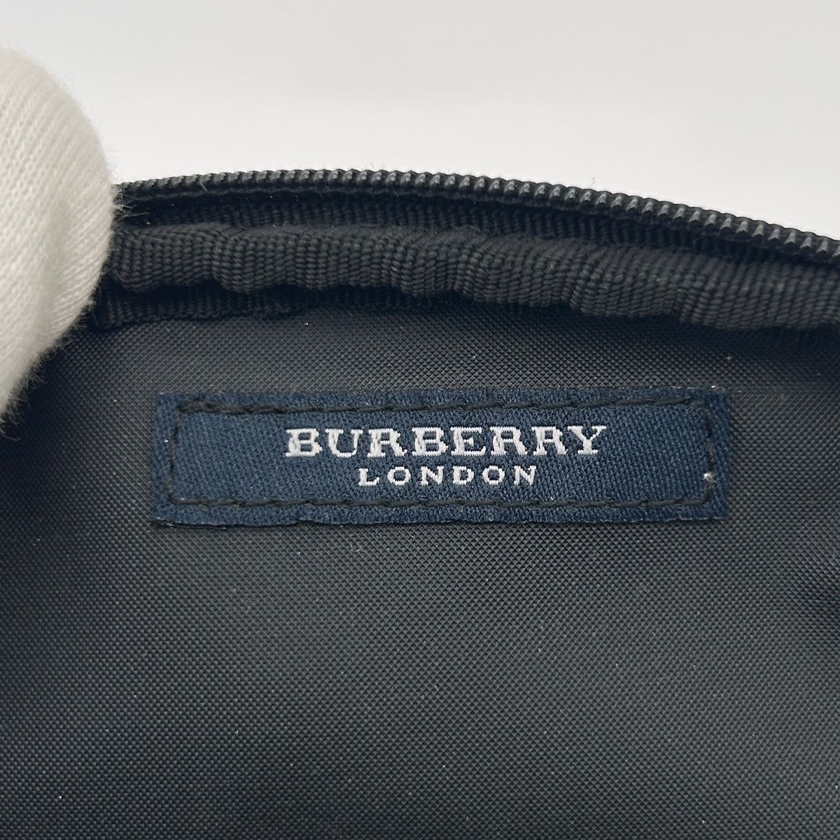 Burberry Vintage Reworked Burberry Shoulder Bag Size ONE SIZE - 10 Thumbnail