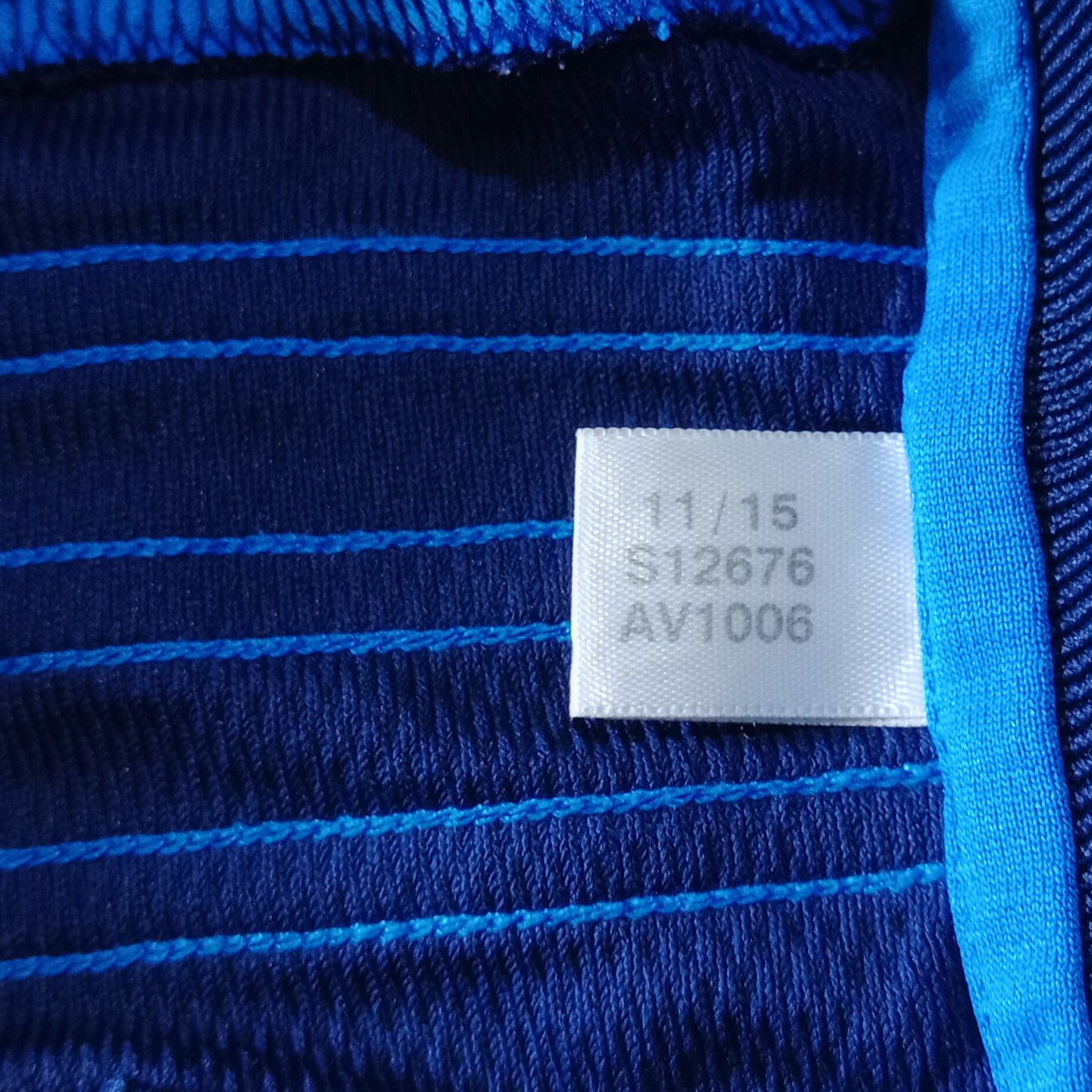 Adidas Real Madrid 2015-2016 Third Jersey Toni Kroos 8 Size US M / EU 48-50 / 2 - 5 Thumbnail