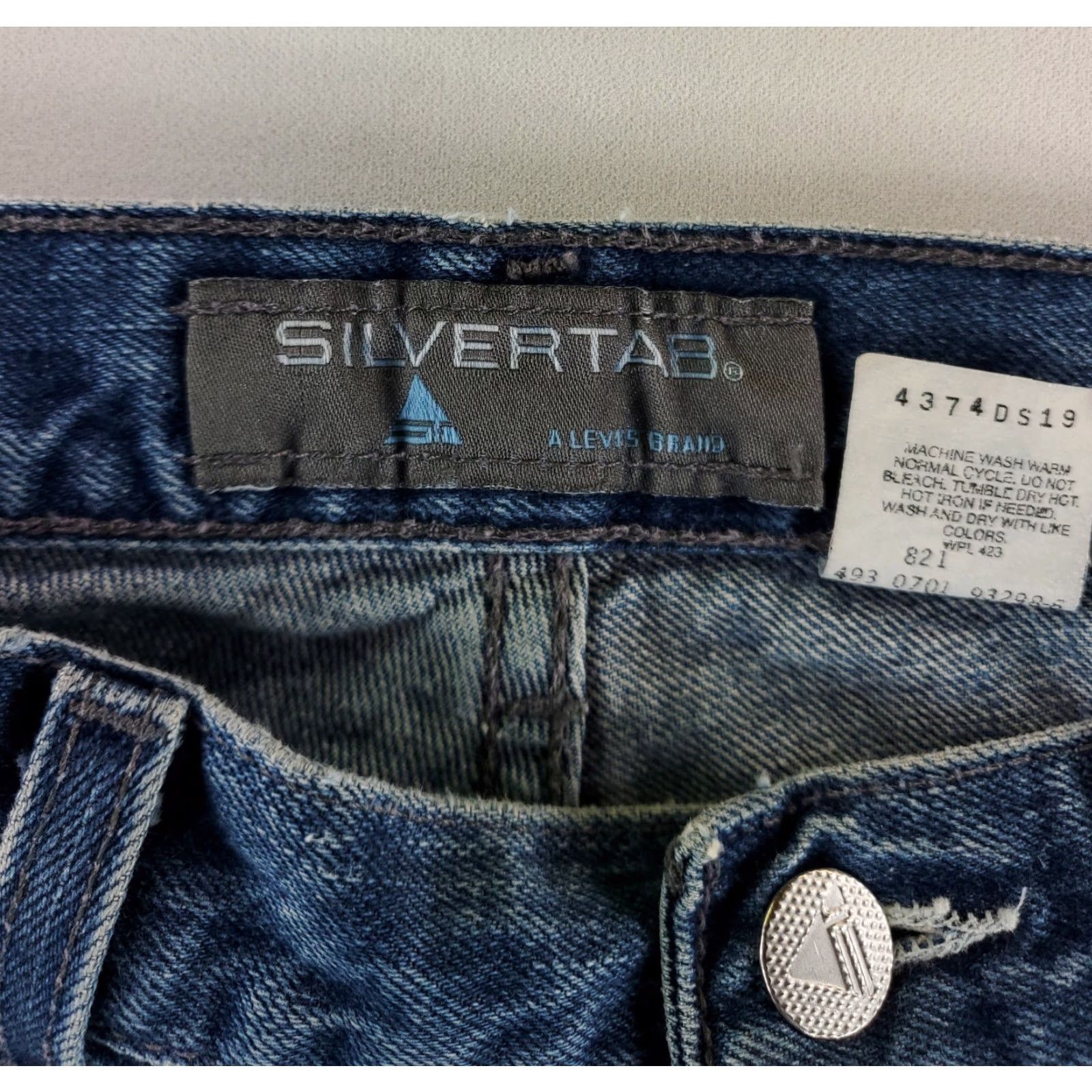 Levi's VINTAGE Levi's Silvertab VTG Y2K Baggy Blue Jeans Jeans Mens 32x30 32x29.5 Actual Wide-Leg Mens Size US 32 / EU 48 - 3 Thumbnail