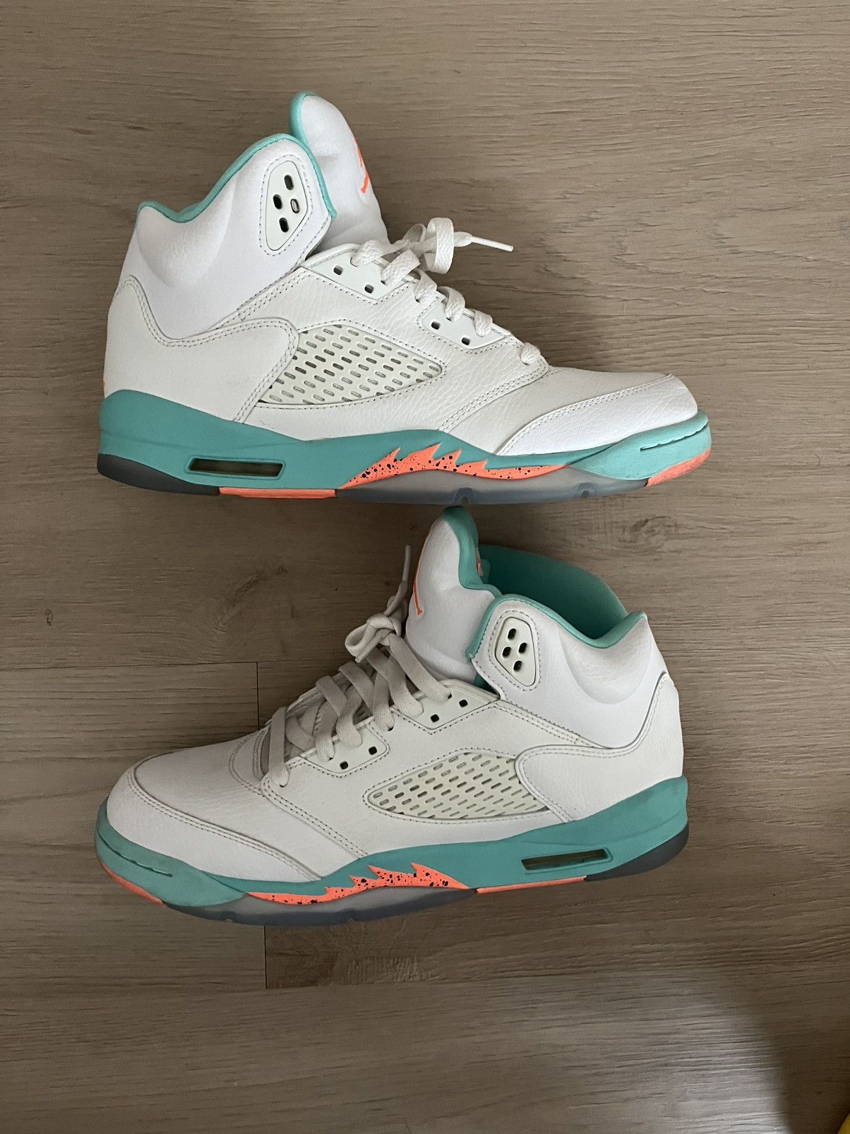 Jordan Brand Light Aqua Jordan 5 Size US 9.5 / EU 42-43 - 1 Thumbnail