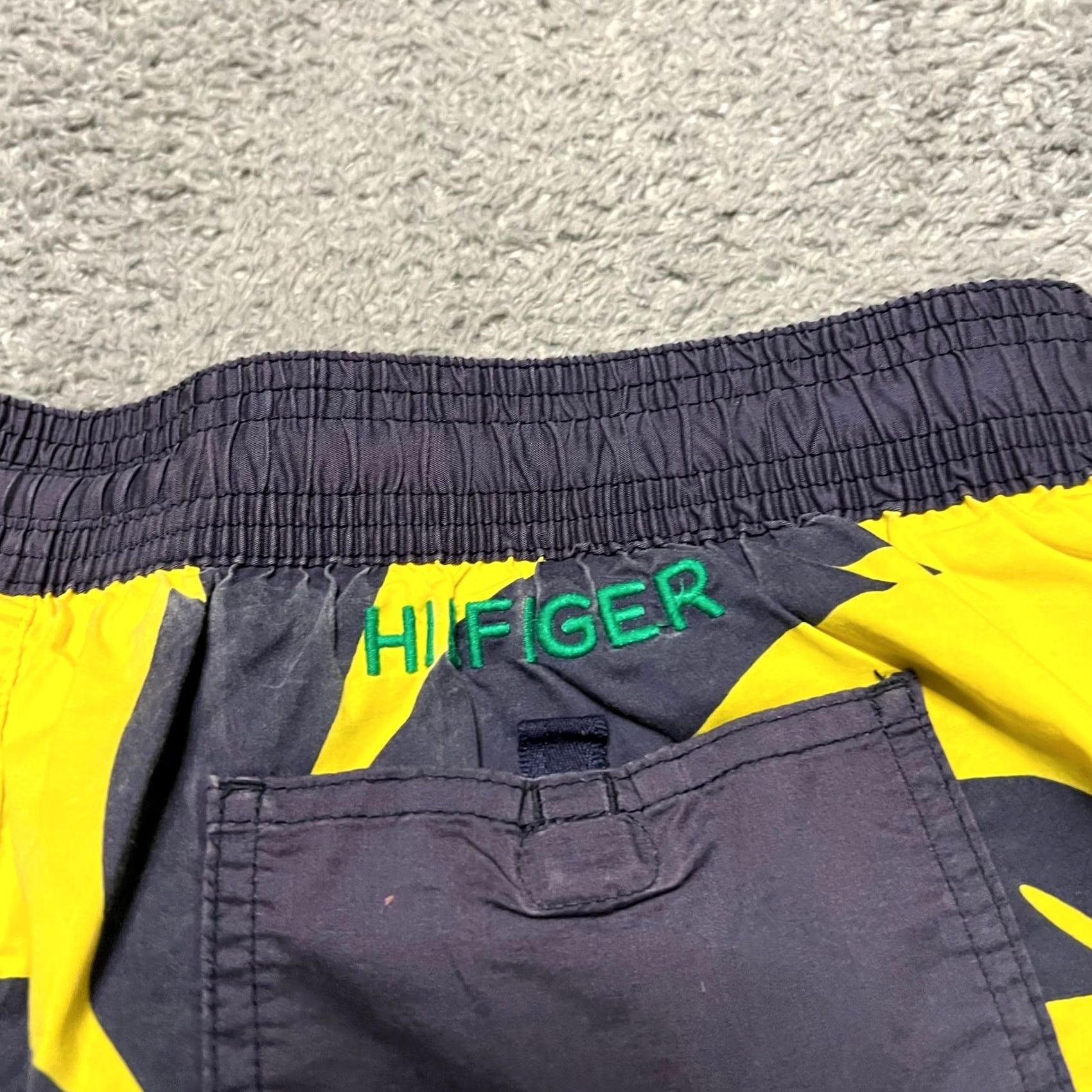 Tommy Hilfiger Tommy Hilfiger Swim Trunks Mens XXL Board Shorts Tropical Loud Neon Size US 39 - 3 Thumbnail