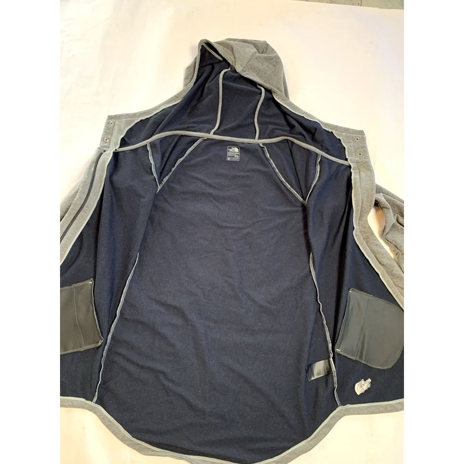The North Face VINTAGE The North Face Jacket Women M Gray Wrapture Yoga Flashdry Full Zip Thumb Holes Size M / US 6-8 / IT 42-44 - 5 Thumbnail