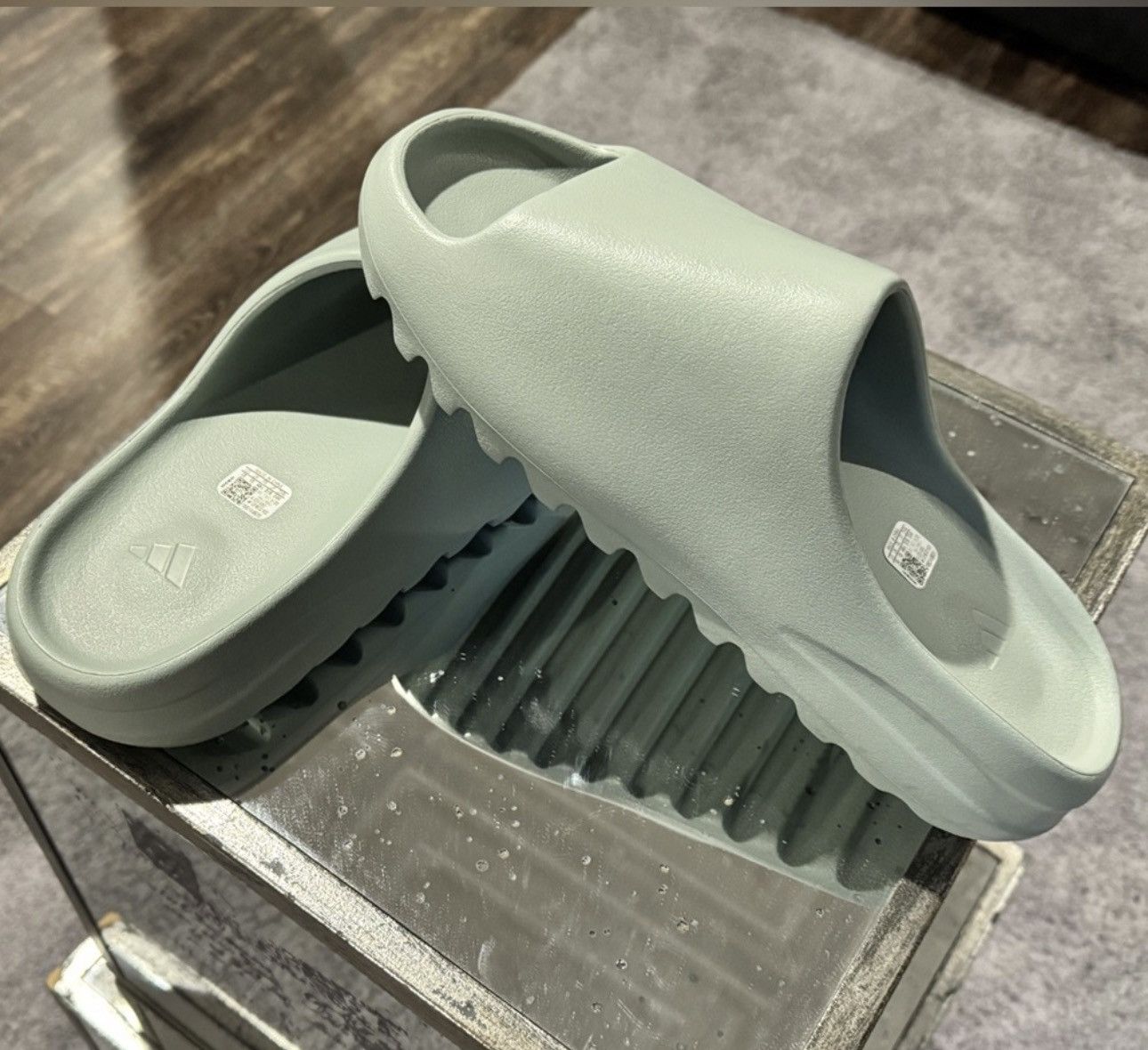 Yeezy Yeezy Slides Size US 13 / EU 46 - 2 Thumbnail