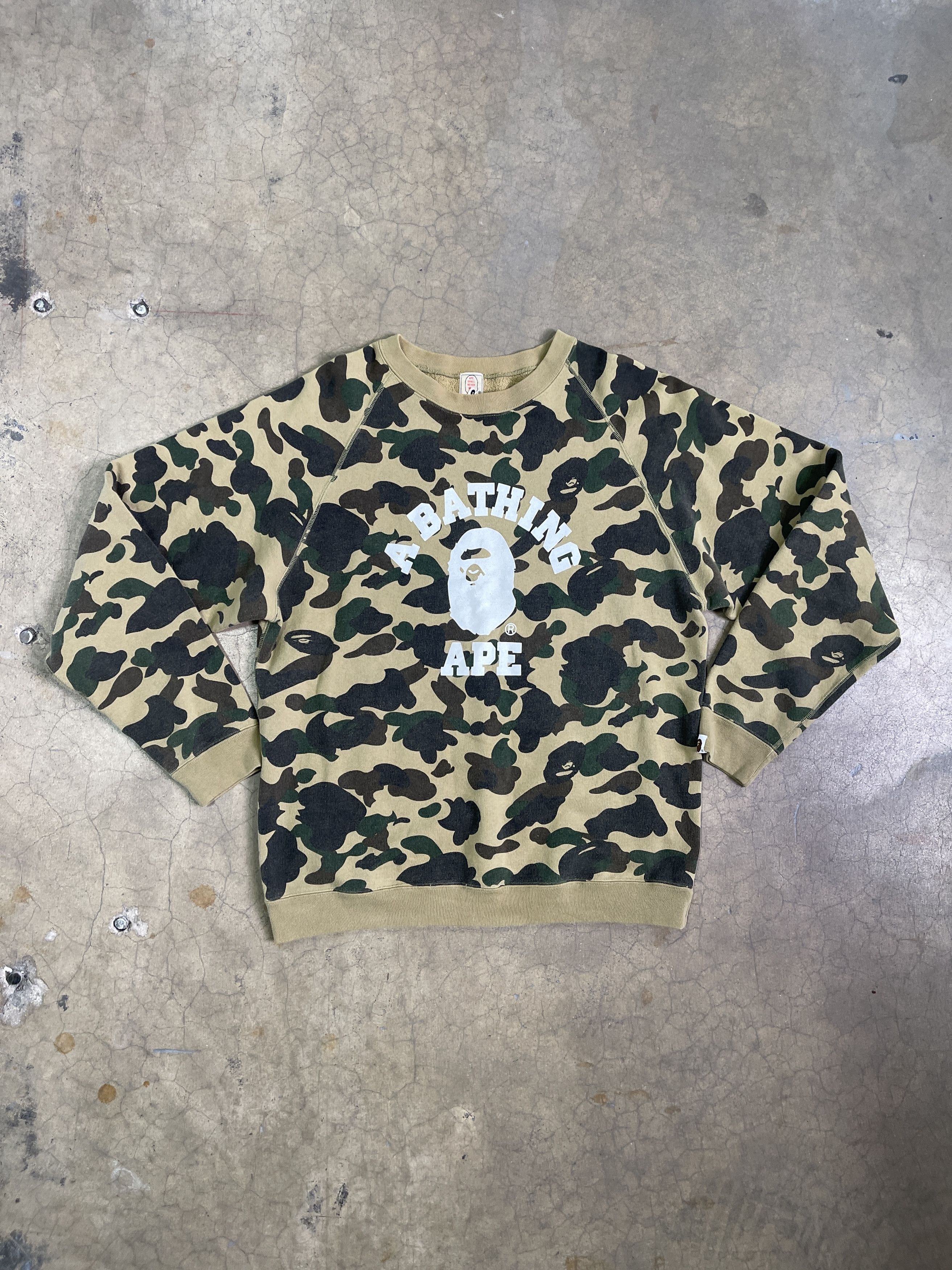 Bape OG Bape Camo College Crewneck. Size US L / EU 52-54 / 3 - 1 Thumbnail