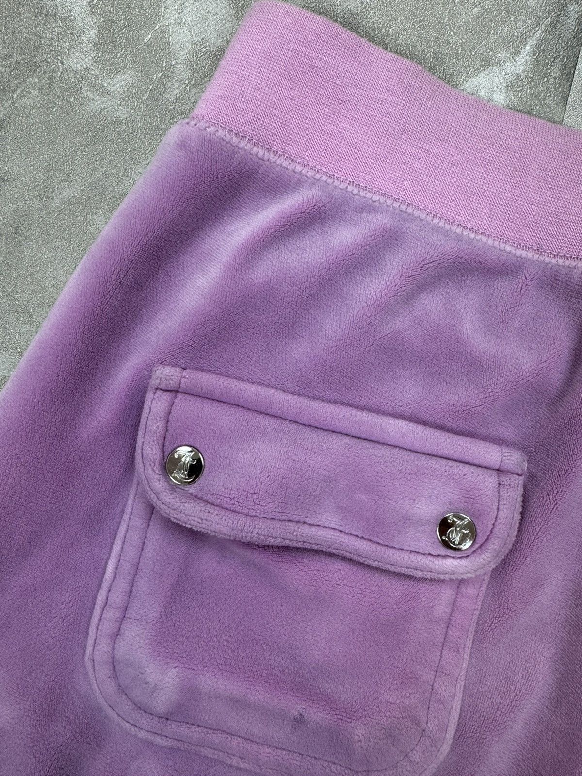 Juicy Couture Juice Couture velour pants cozy streetwear Women’s size XS Size 25" / US 0 / IT 36 - 5 Thumbnail