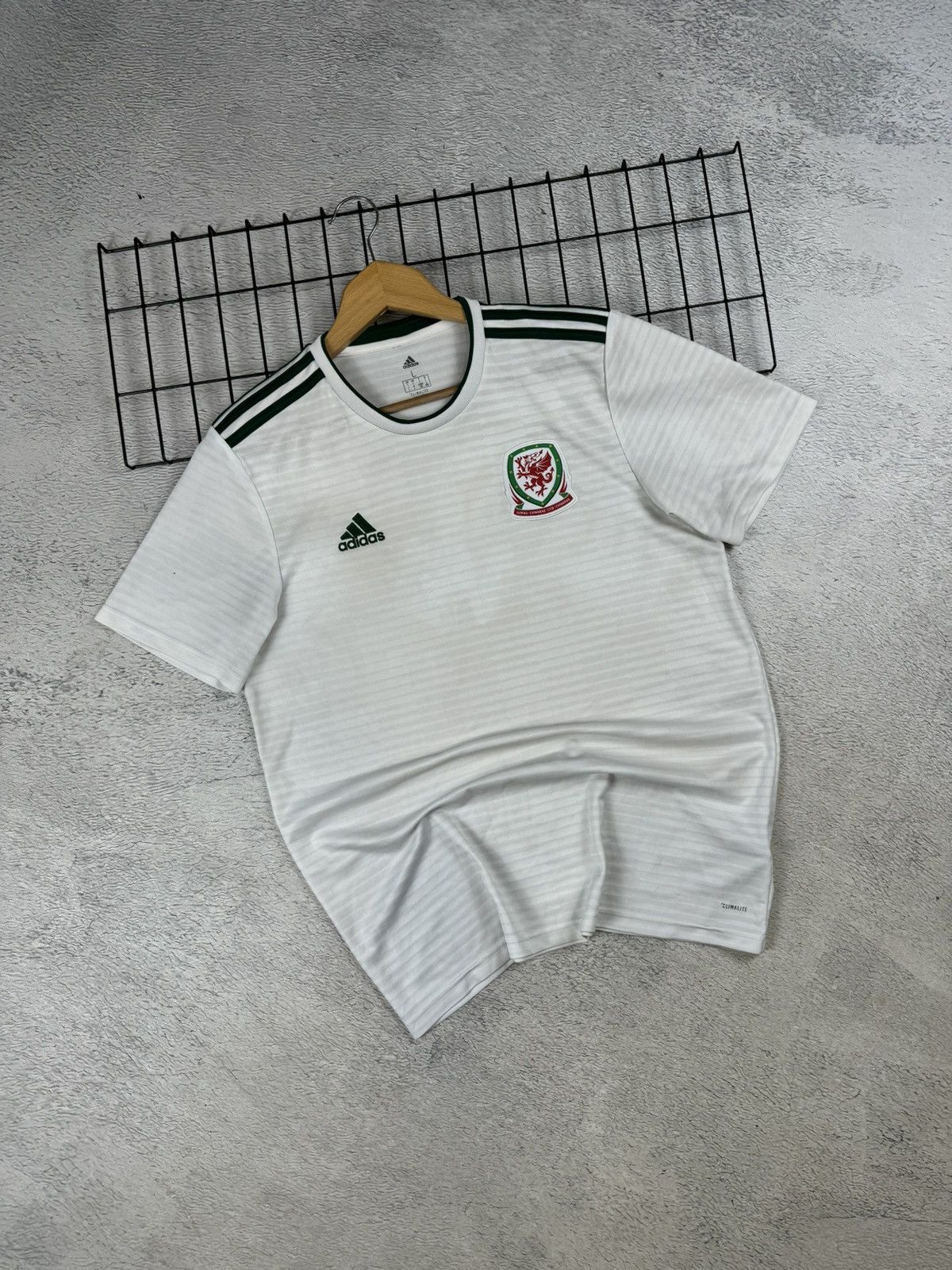 Adidas × Vintage Wales National Team 2018 Adidas Soccer Jersey Blokcore L sz Size US L / EU 52-54 / 3 - 1 Thumbnail