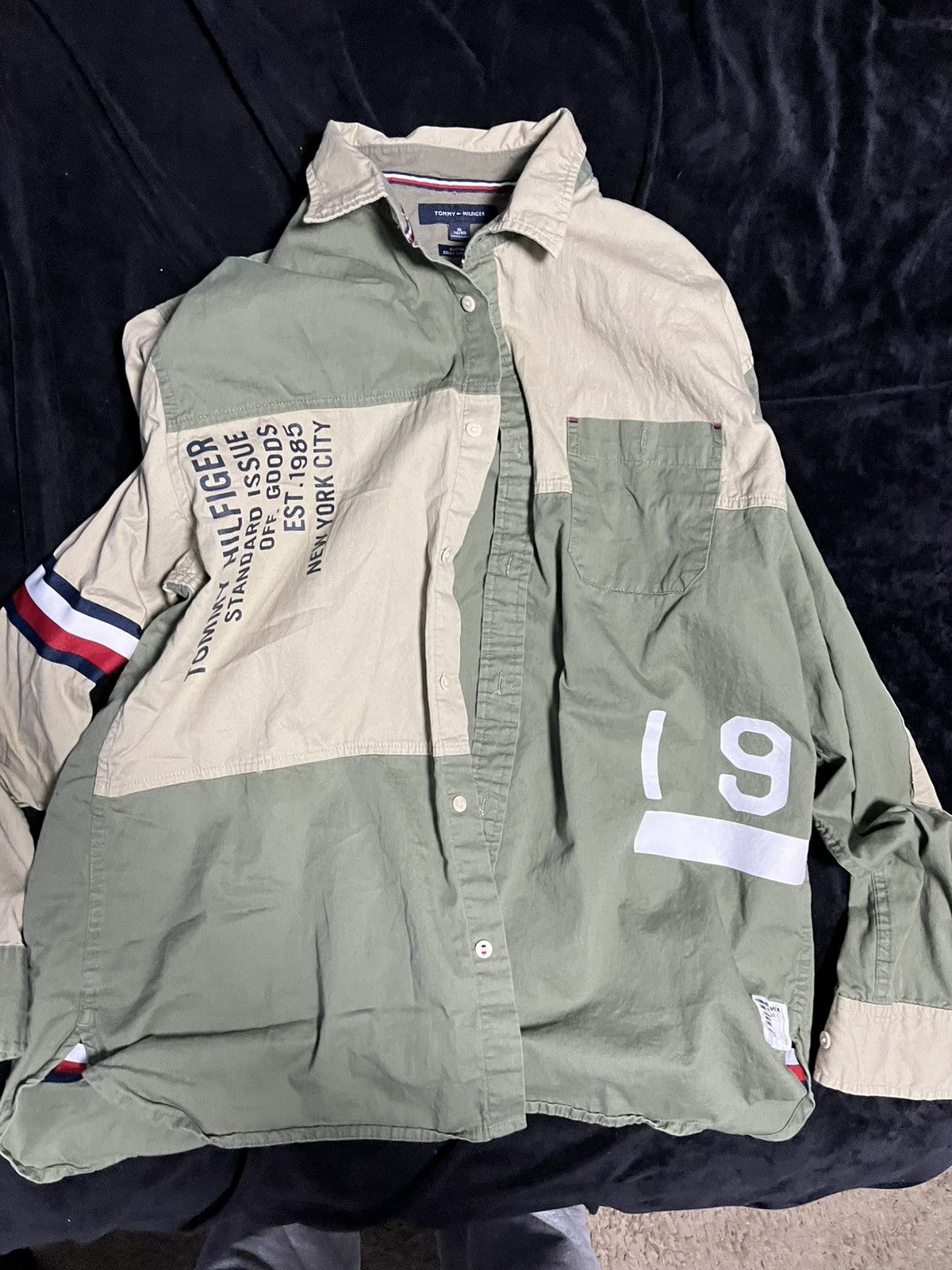Tommy Hilfiger × Vintage VINTAGE Tommy Hilfiger Button up Size US XL / EU 56 / 4 - 1 Thumbnail