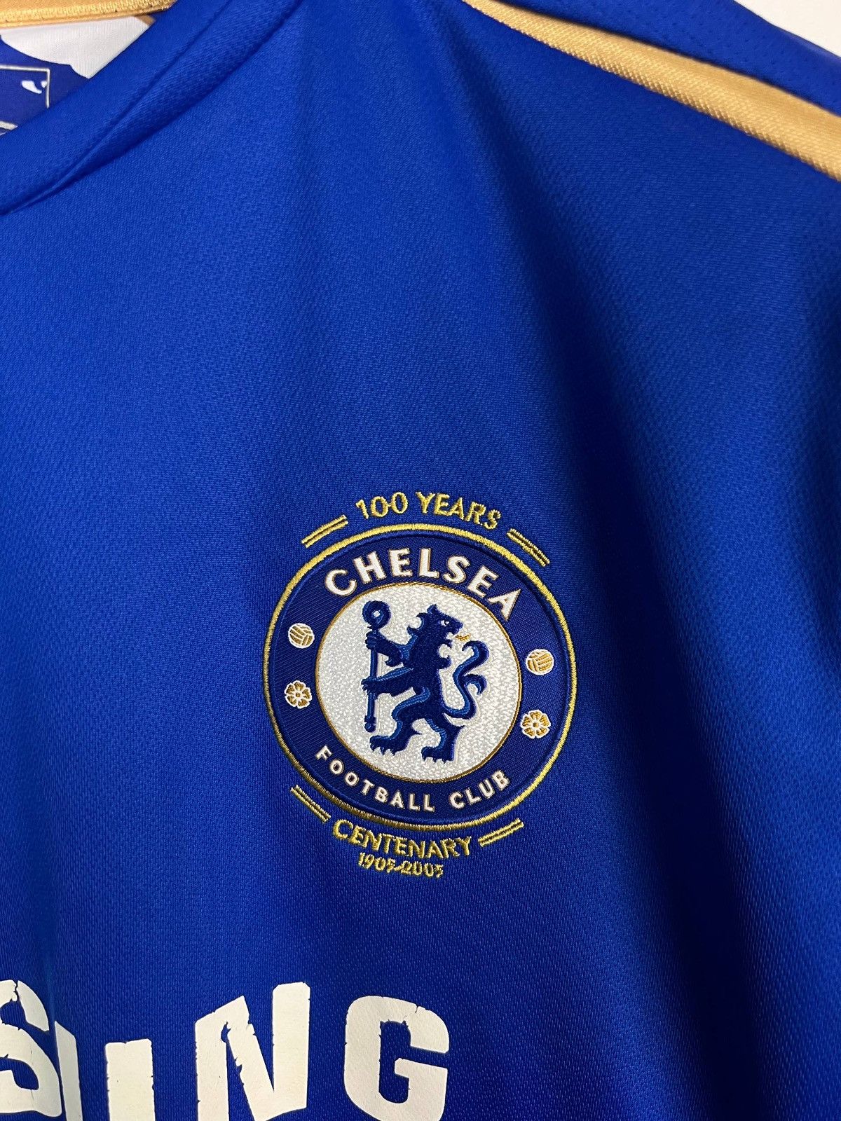 Other Chelsea 2005/06 home jersey t-shirts size XL Size US XL / EU 56 / 4 - 7 Thumbnail