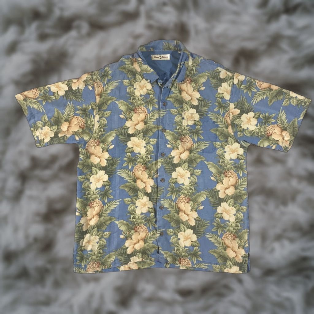 Tommy Bahama VINTAGE Tommy Bahama Men’s Silk Shirt Short Sleeve Hawaiian Floral 100% Silk Blue L Size Regular Collared Button-Up Shirt Mens Size US L / EU 52-54 / 3 - 1 Thumbnail