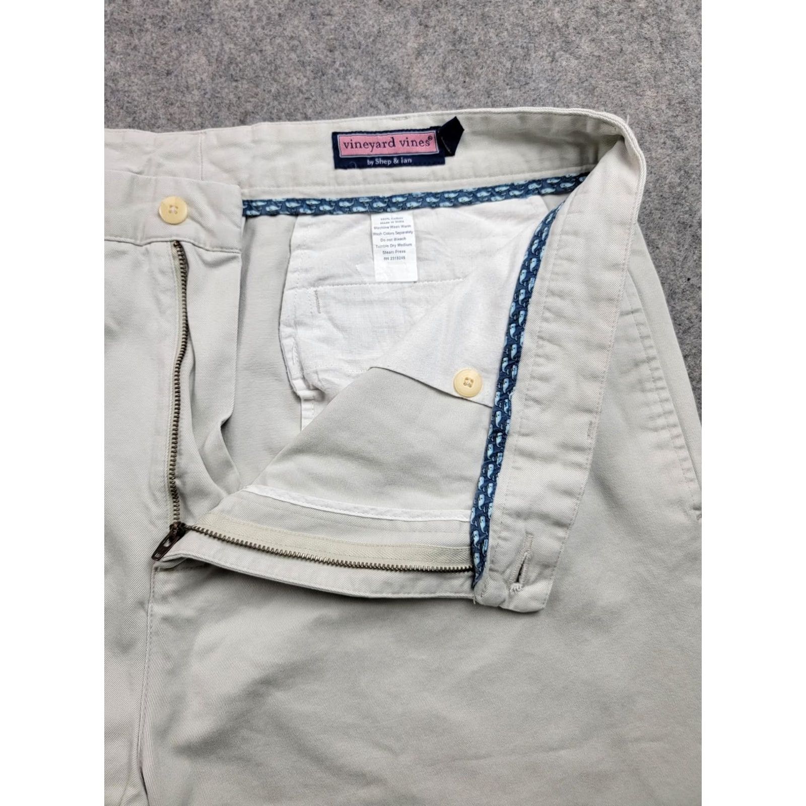Vineyard Vines Vineyard Vines Pants Mens 38x32 Khaki Chino Flat Front Casual Beige Cotton Regular Straight Front Pocket Mens Size US 38 / EU 54 - 4 Thumbnail