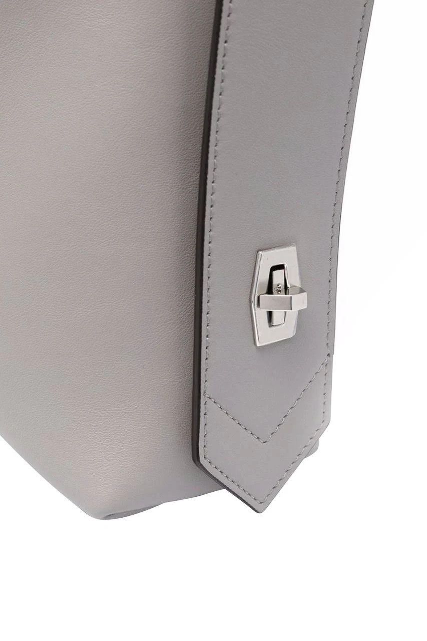 Givenchy o1srvl11e0824 Size: OS/ Medium Antigona Soft Bag in Grey Size ONE SIZE - 2 Thumbnail