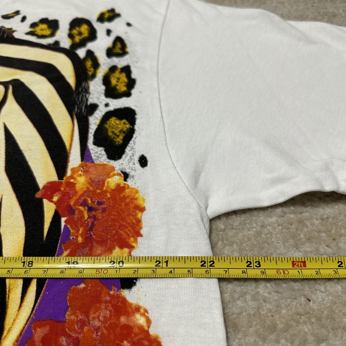 Other Backstock Co Adult Large Selena Quintanilla T-Shirt AOP Rap Size US L / EU 52-54 / 3 - 8 Thumbnail