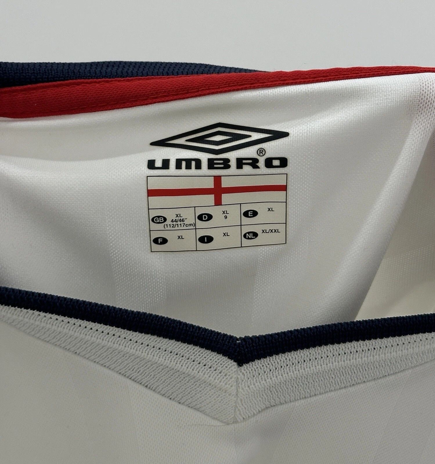 Umbro VINTAGE NATIONAL ENGLAND 2002 2003 2004 HOME JERSEY SOCCER Size US XL / EU 56 / 4 - 13 Thumbnail