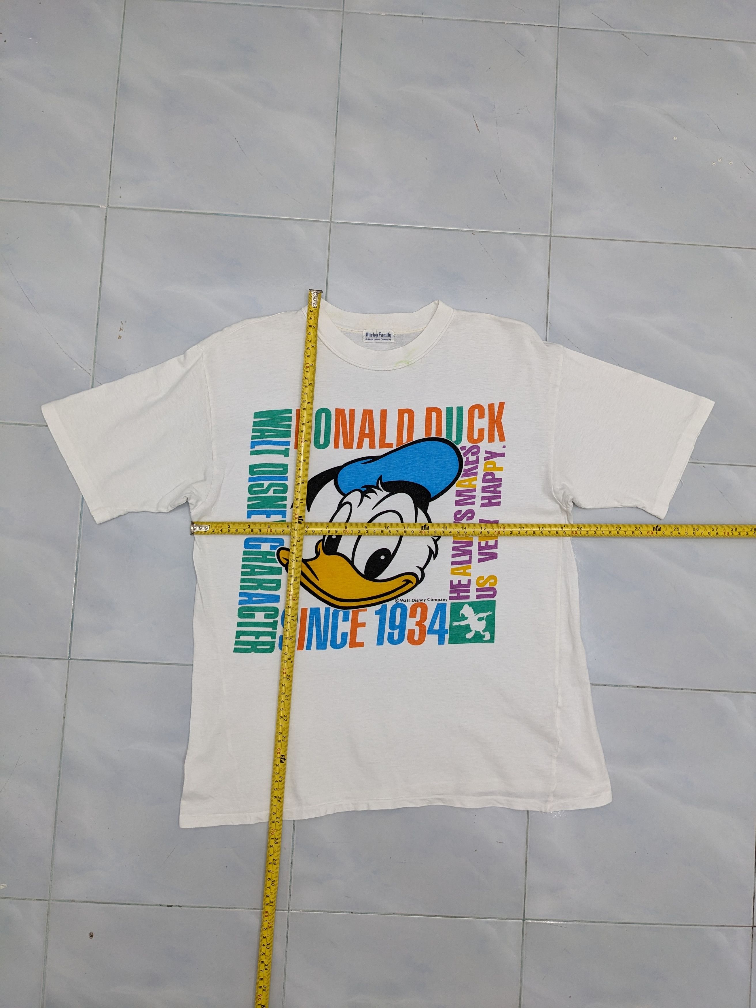 Disney VINTAGE MICKEY FAMILY DONALD DUCK WALT DISNEY Size US M / EU 48-50 / 2 - 6 Thumbnail