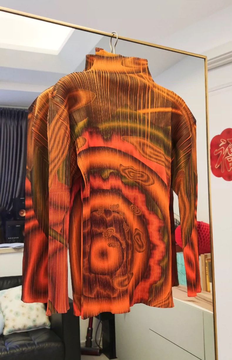 Issey Miyake size:F An orange vintage wide-shouldered rig