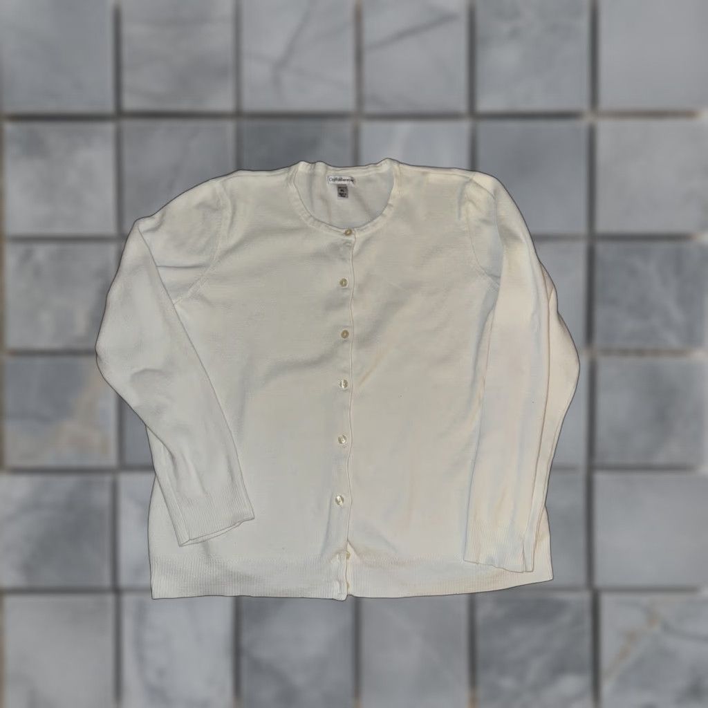 Croft & Barrow Croft & Barrow Cardigan White PL 19.5x22.5 Women Petite Sweater Cardigan Sized PL White Womens Ladies Knitwear Size L / US 10 / IT 46 - 1 Thumbnail