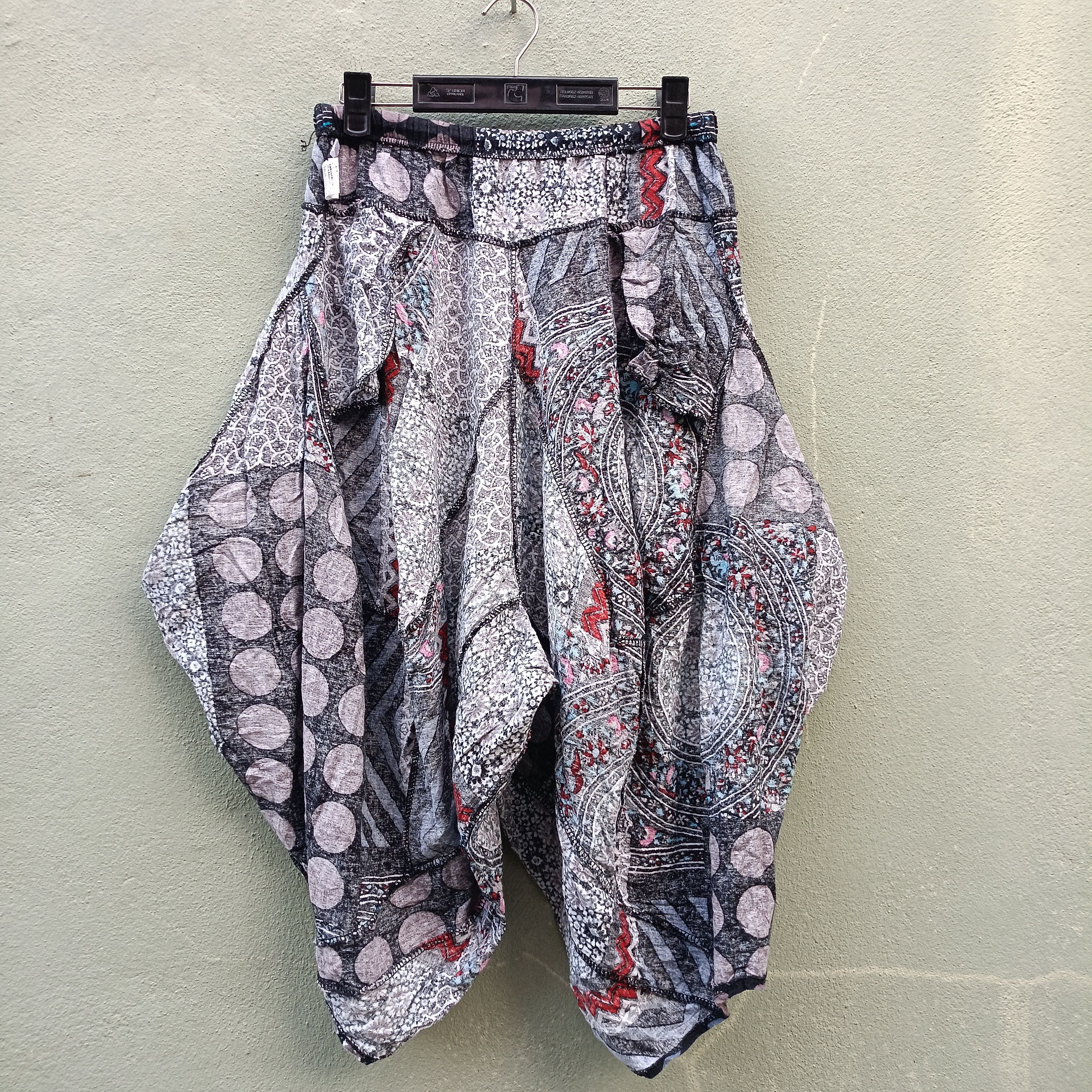 Japanese Brand Vintage Patchwork Short Pant Size US 40 / EU 56 - 5 Thumbnail