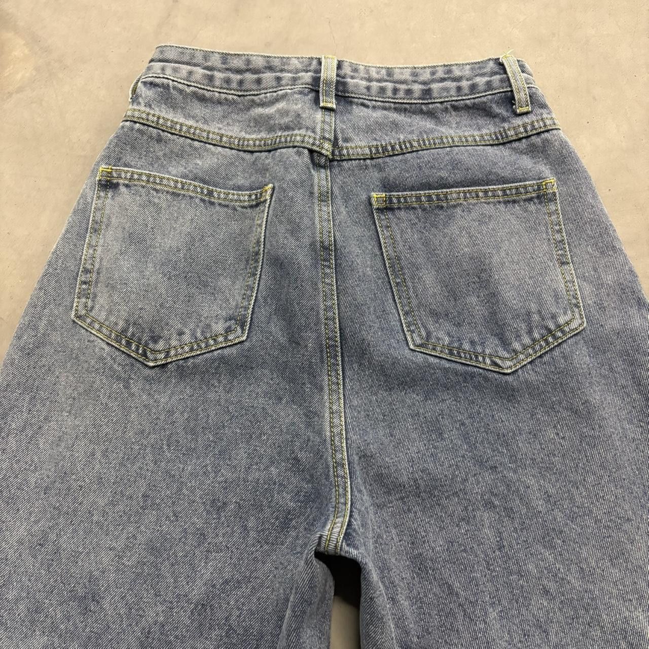 Vintage Crazy Vintage Y2K/2000s Baggy Ripped Cider Medium Wash Denim Jeans! Size US 26 / EU 42 - 5 Thumbnail
