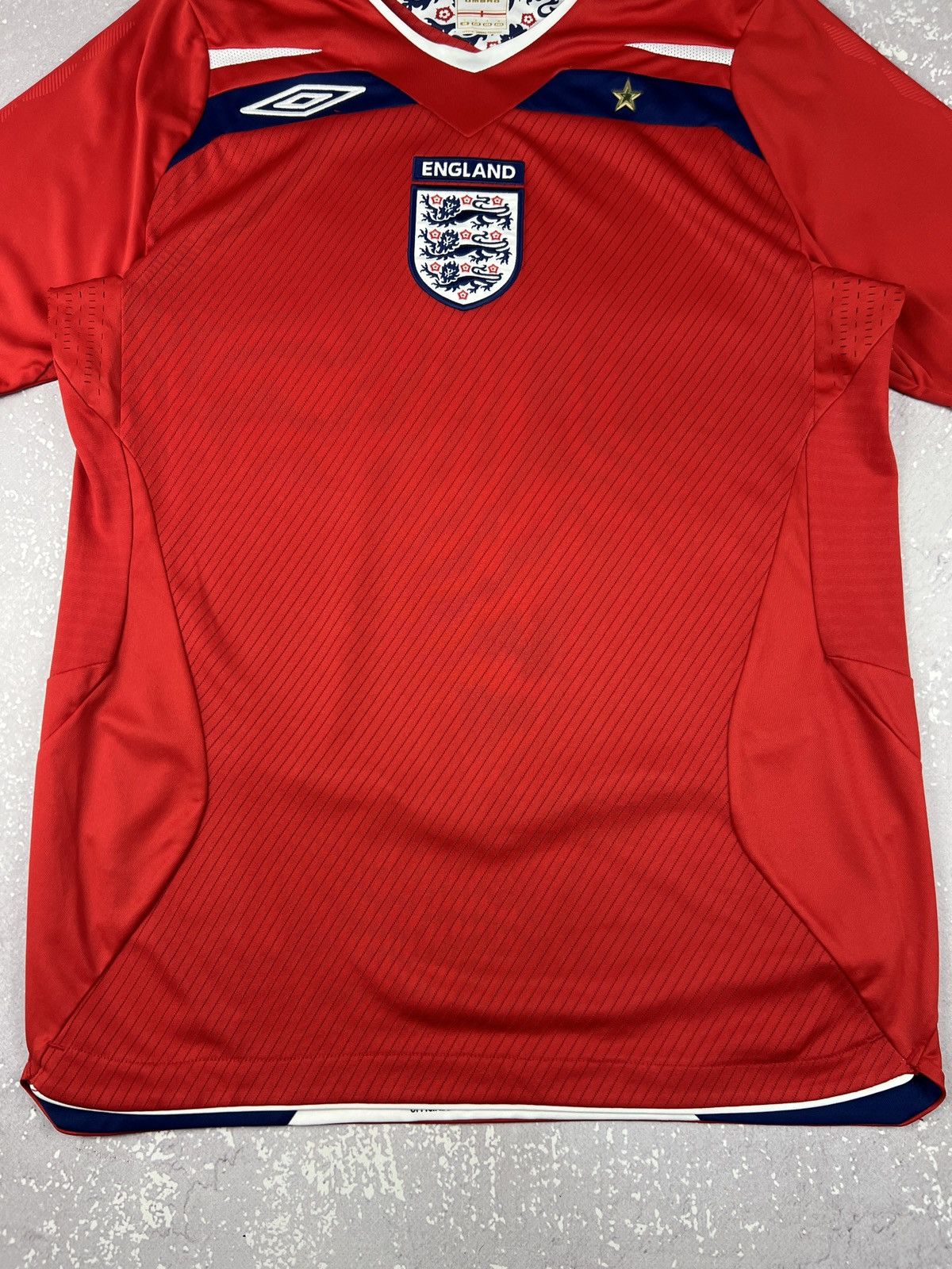 Umbro 2008/2010 Umbro England Away Soccer Jersey Shirt Mens S Red Size US S / EU 44-46 / 1 - 4 Thumbnail