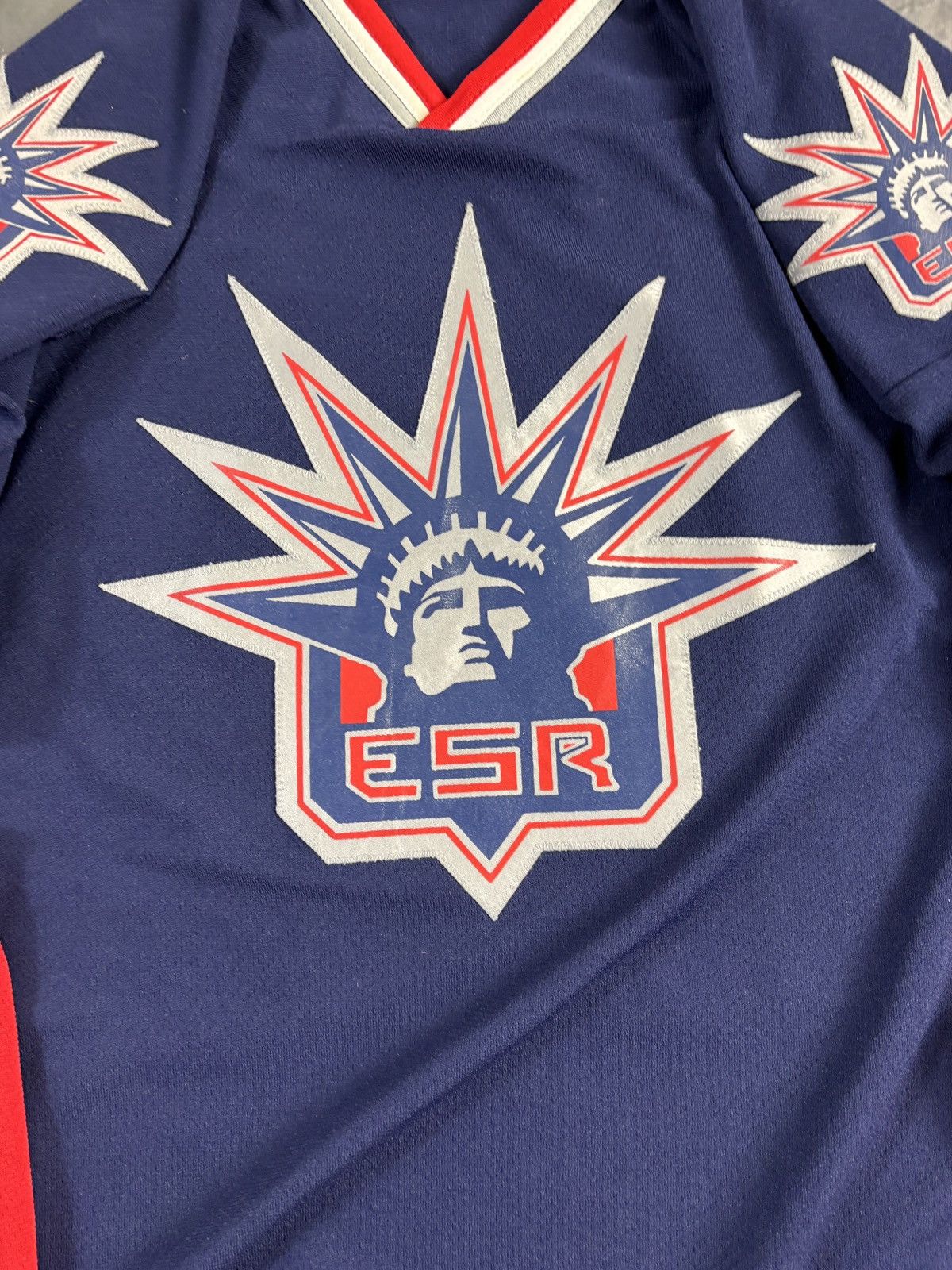 Vintage Vintage Hockey Jersey New York Beer League Patches NHL Sport Size US L / EU 52-54 / 3 - 3 Thumbnail