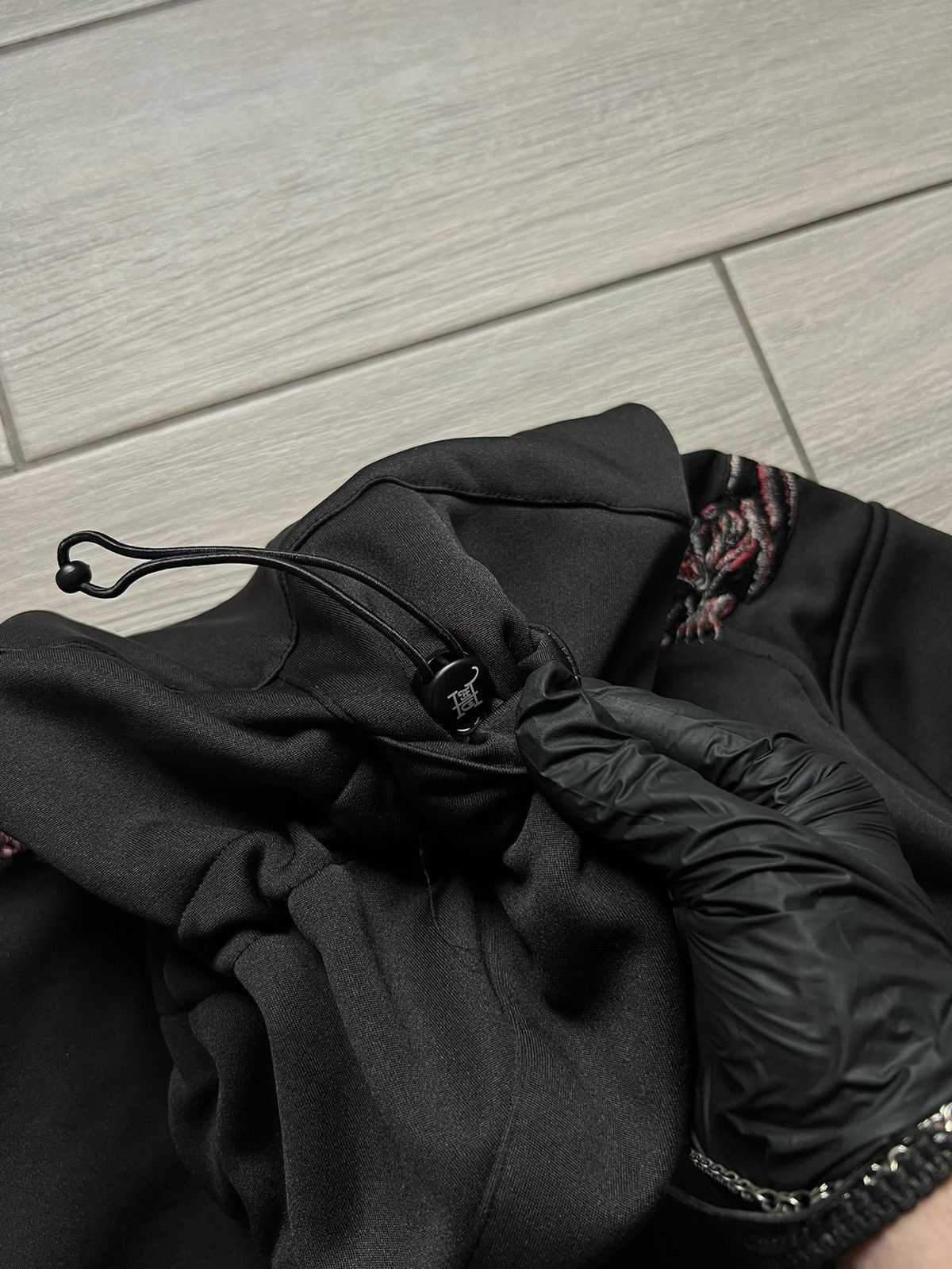 Ed Hardy Vintage Ed Hardy Jacket Logo Japanese Y2K Softshell M Size Size US M / EU 48-50 / 2 - 8 Thumbnail