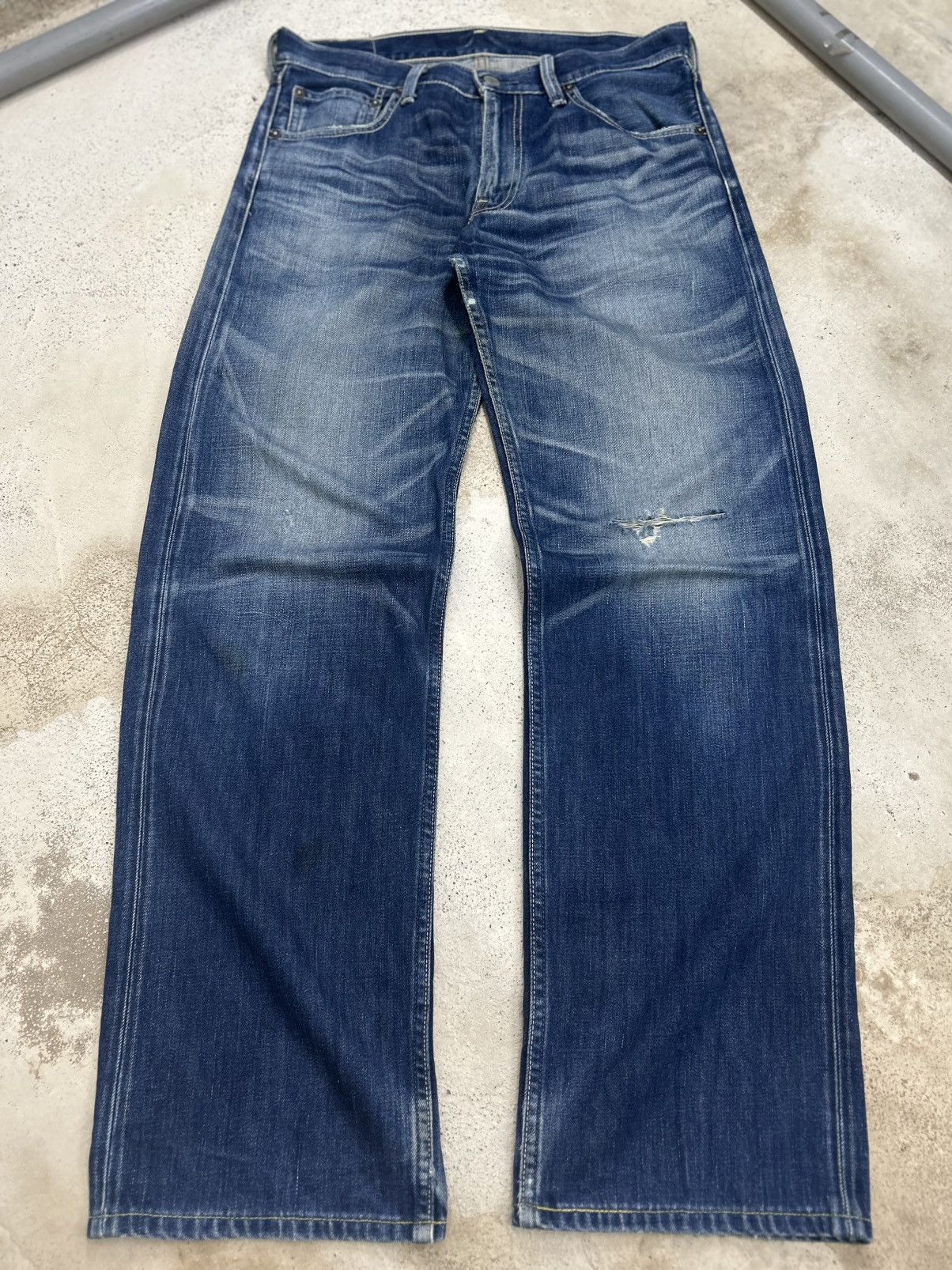 Levi's Vintage Levis 503 Relaxed Fit Distressed Size US 32 / EU 48 - 1 Thumbnail