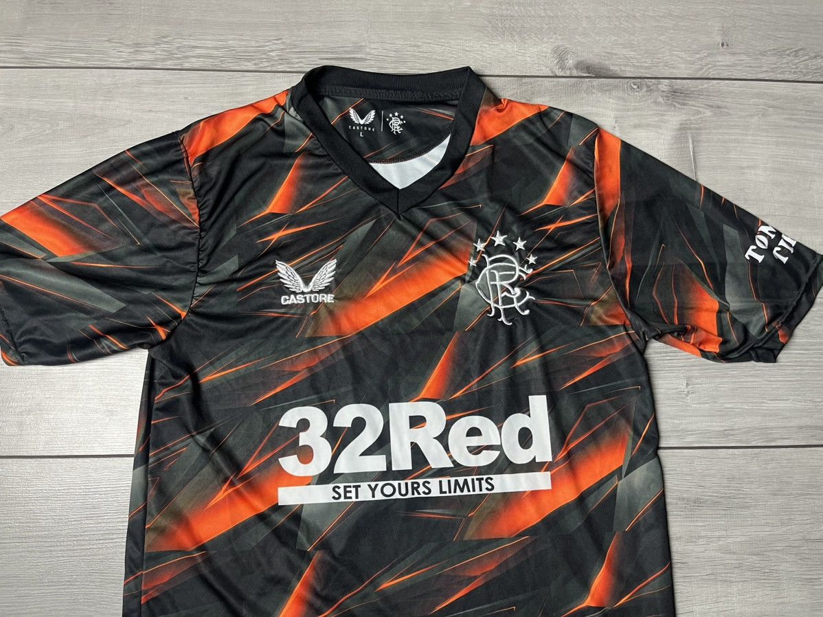 Castore Castore Rangers home jersey 2021 size Large Size US L / EU 52-54 / 3 - 3 Thumbnail